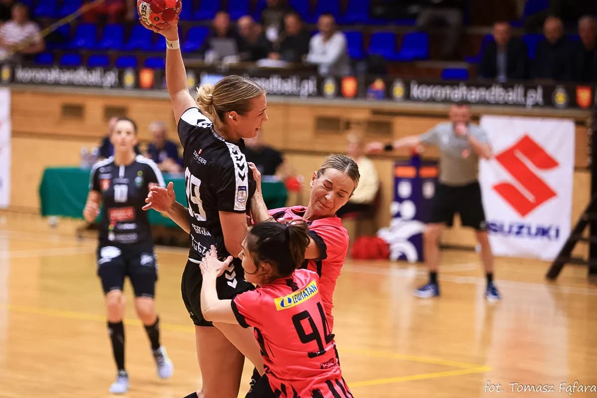 Suzuki Korona Handball Kielce – MKS Funfloor Perła Lublin 22:29