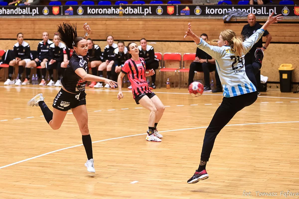 Suzuki Korona Handball Kielce – MKS Funfloor Perła Lublin 22:29