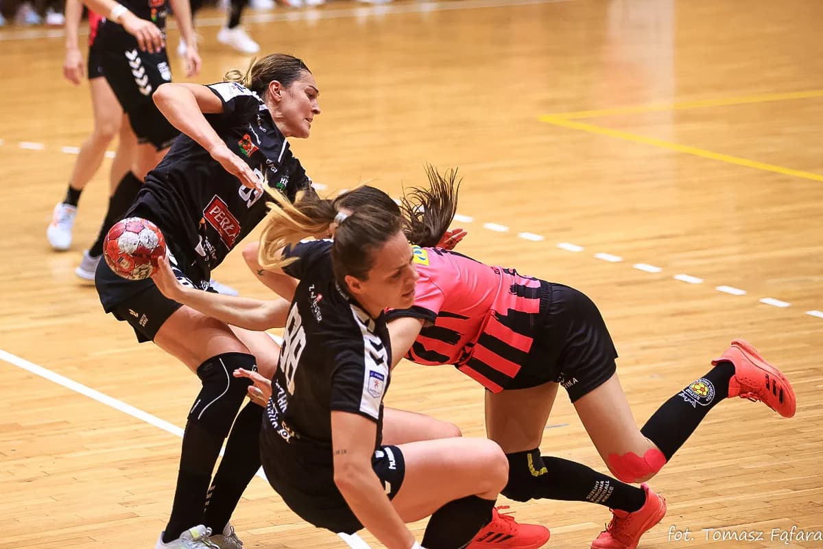Suzuki Korona Handball Kielce – MKS Funfloor Perła Lublin 22:29