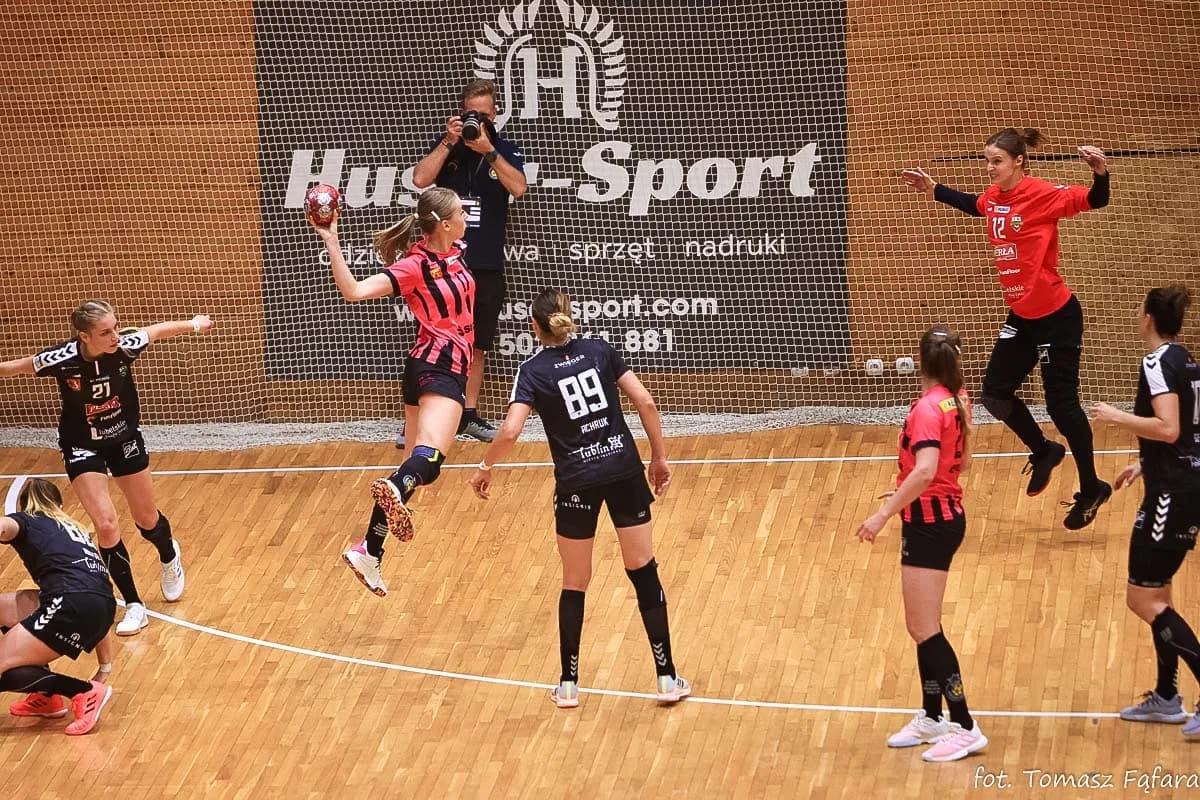 Suzuki Korona Handball Kielce – MKS Funfloor Perła Lublin 22:29