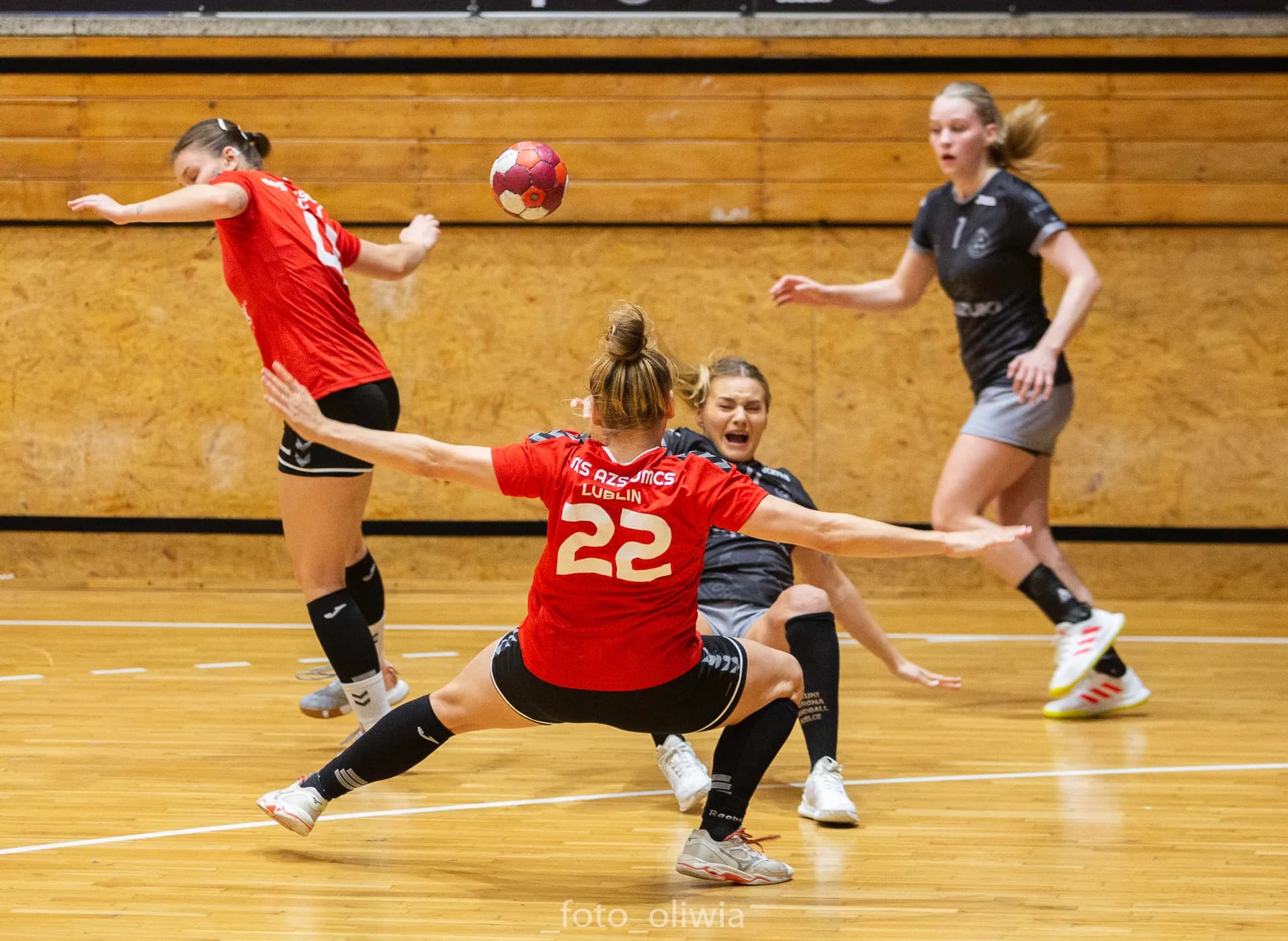 Suzuki Korona Handball Kielce vs MKS AZS UMCS Lublin (cz.2)