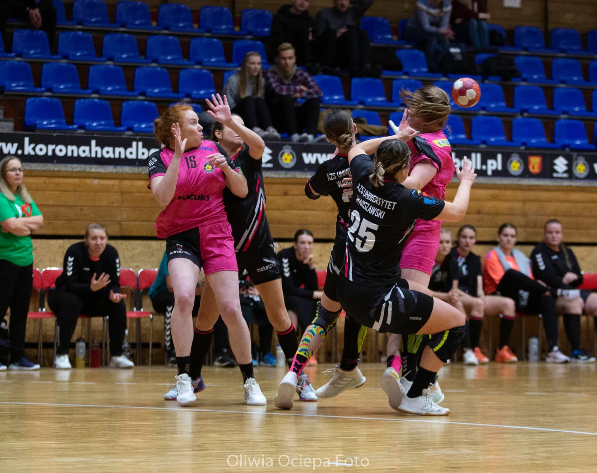 Suzuki Korona Handball Kielce vs AZS UW Warszawa