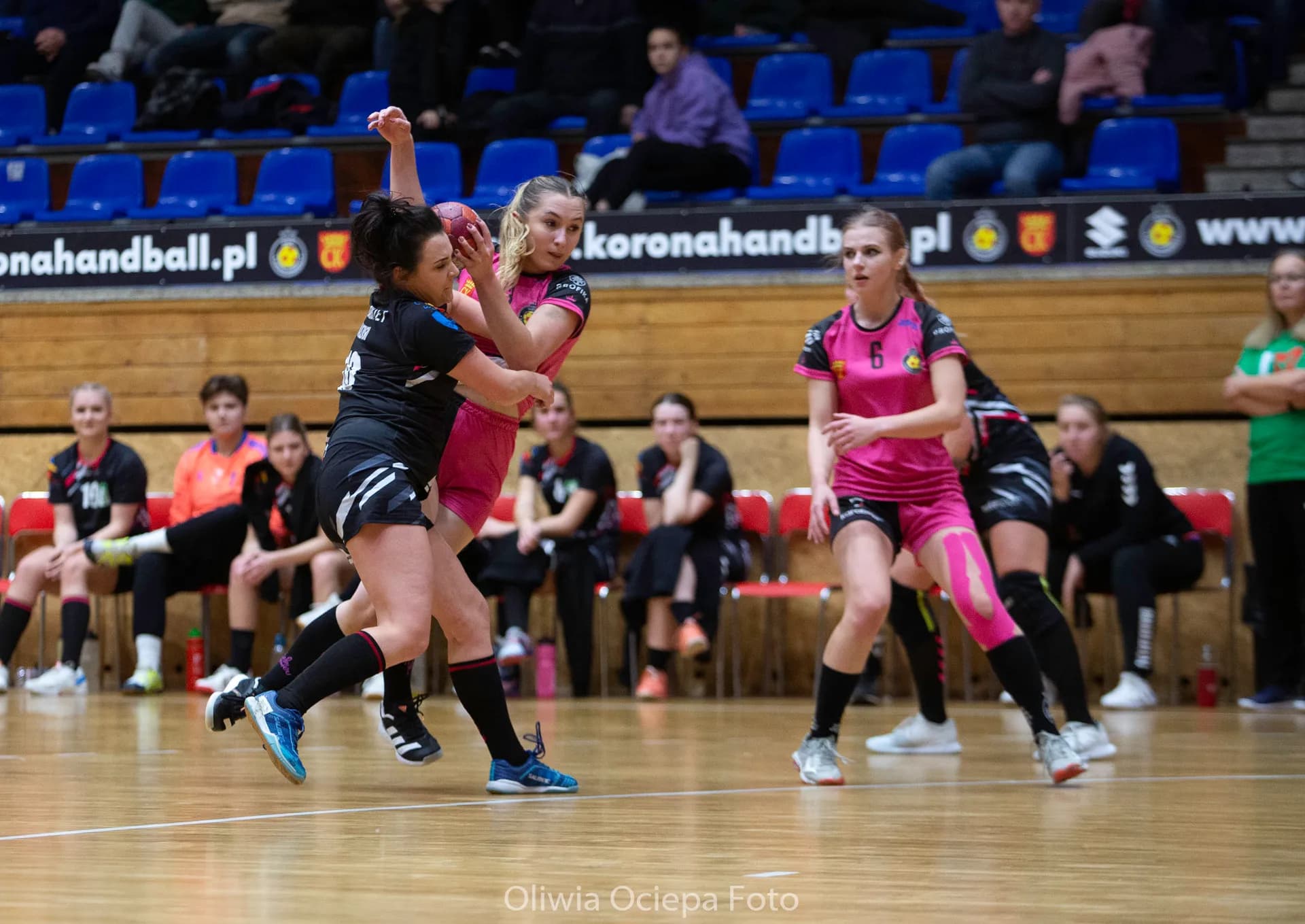 Suzuki Korona Handball Kielce vs AZS UW Warszawa