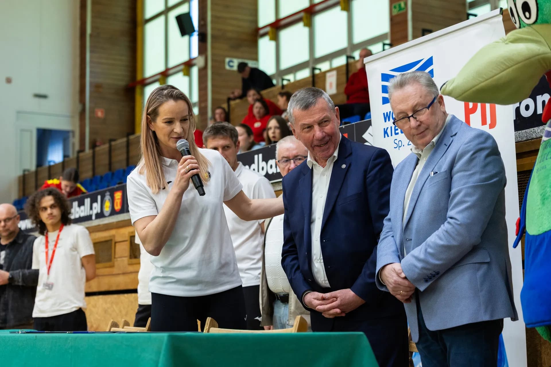 Zdjęcia z meczu Korona Handball – SPR Olkusz
