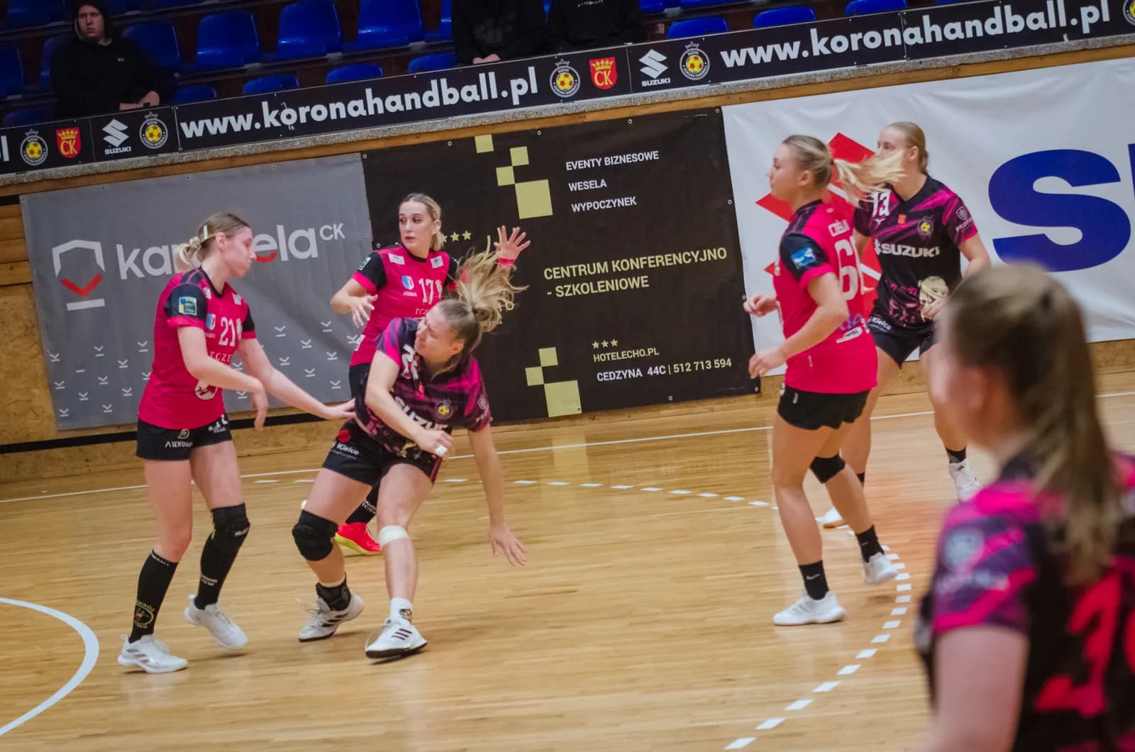 Suzuki Korona Handball Kielce vs SPR Sambor Tczew