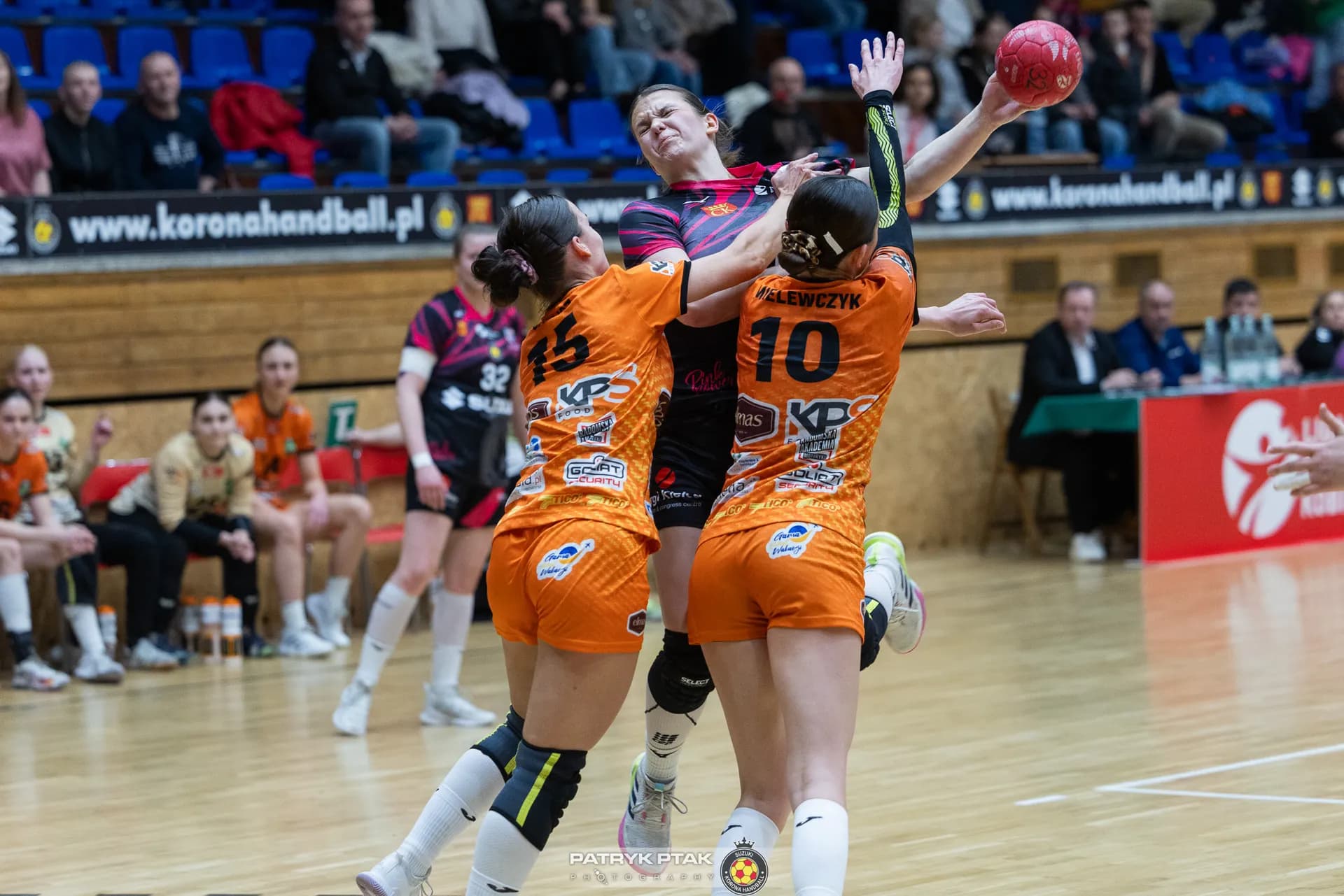 Zdjęcia z meczu Korona Handball – APR Radom