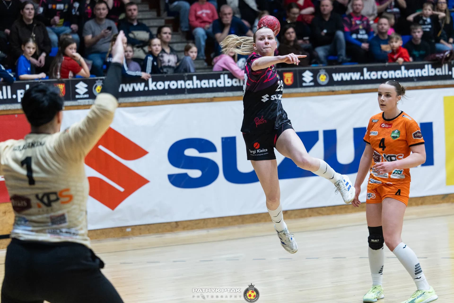 Zdjęcia z meczu Korona Handball – APR Radom