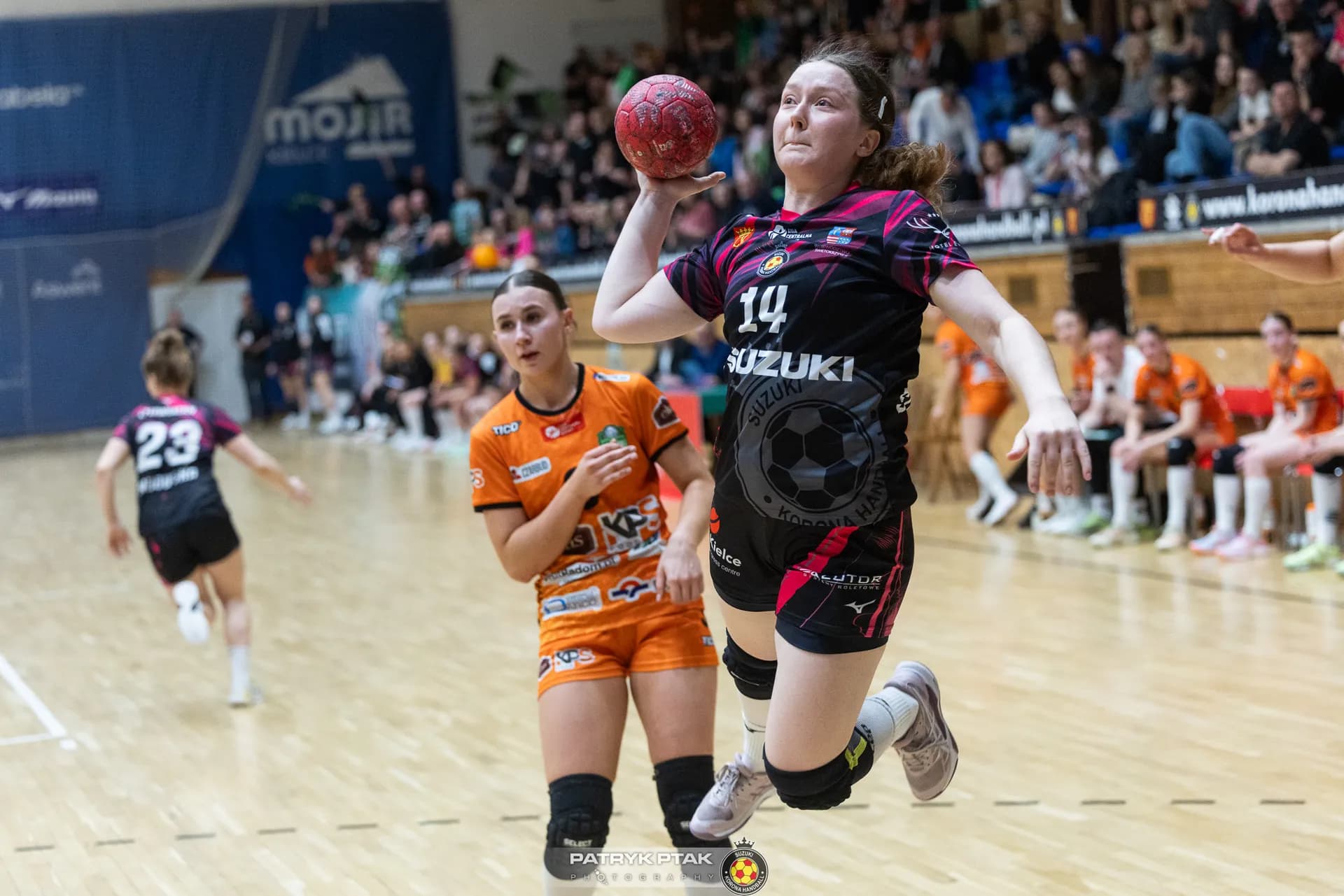 Zdjęcia z meczu Korona Handball – APR Radom