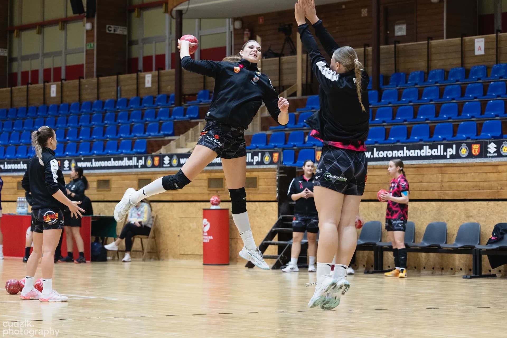 Zdjęcia z meczu Korona Handball Kielce – ENERGA Sambor Tczew