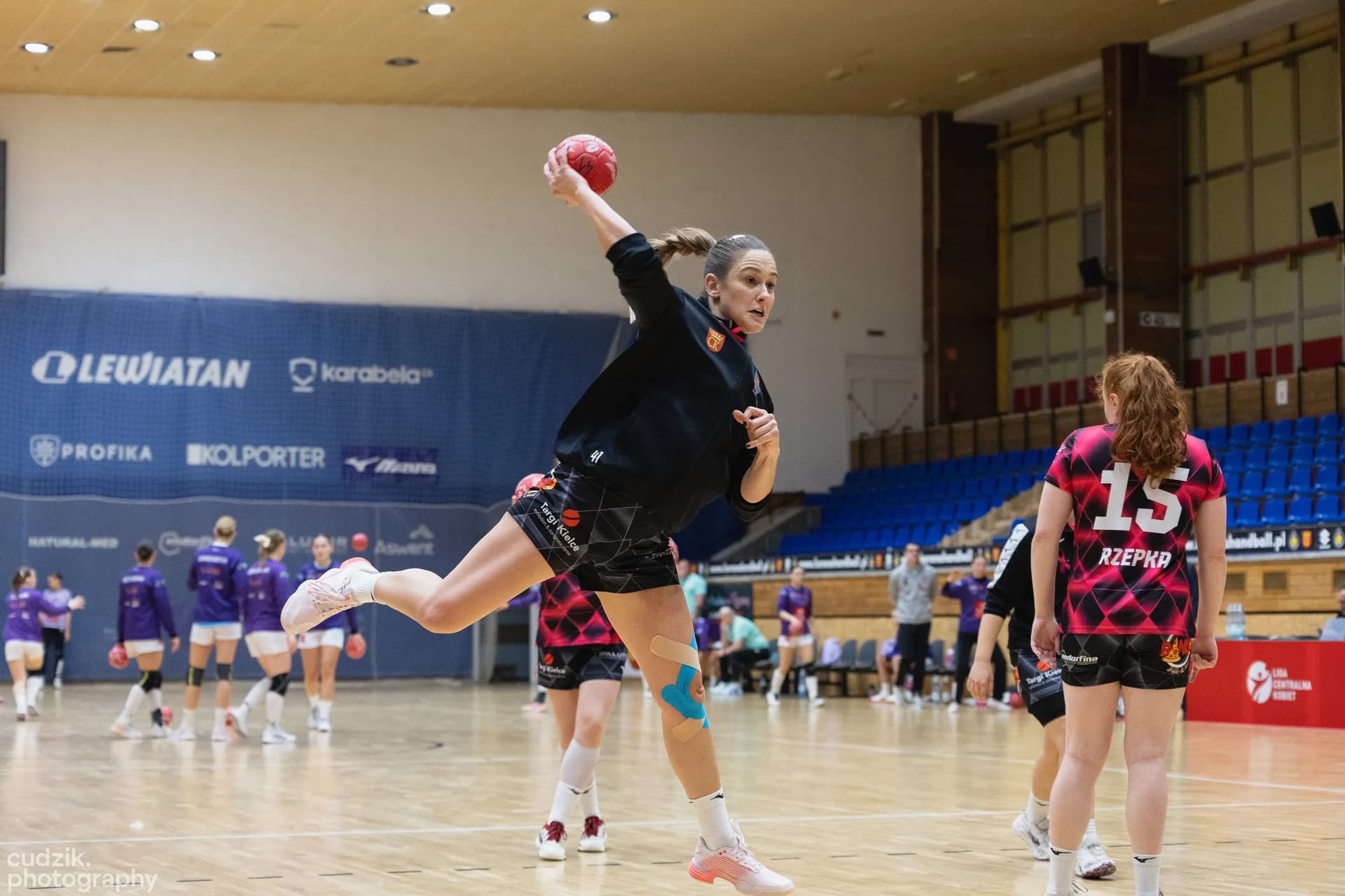 Zdjęcia z meczu Korona Handball Kielce – ENERGA Sambor Tczew