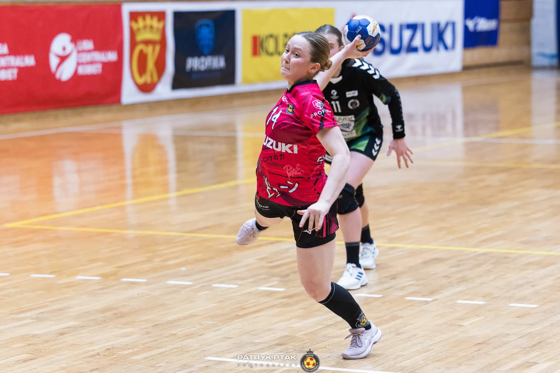 Galeria z meczu Suzuki Korona Handball Kielce – Galiczanka Lwów  fot. Patryk Ptak. Dziękujemy