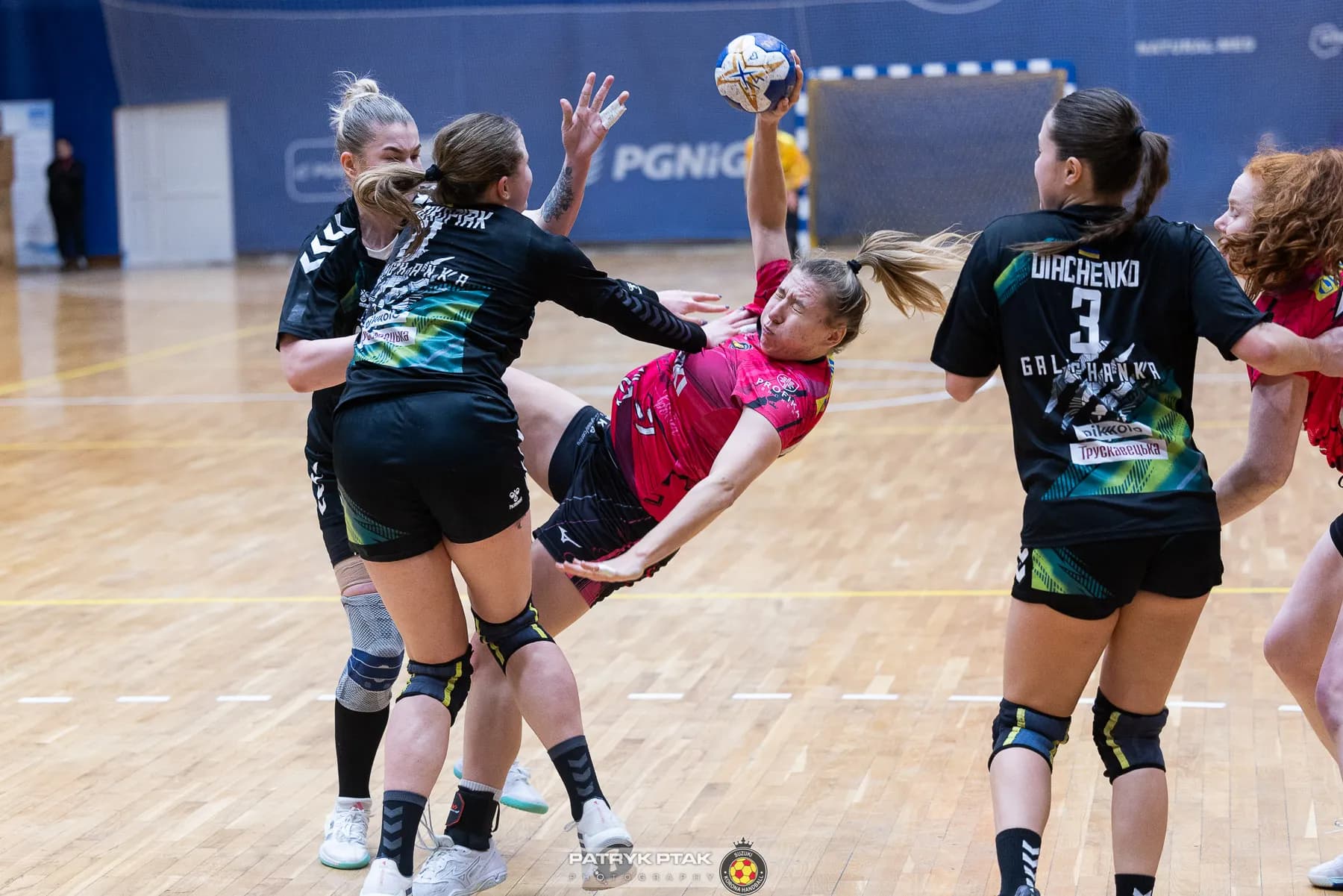 Galeria z meczu Suzuki Korona Handball Kielce – Galiczanka Lwów  fot. Patryk Ptak. Dziękujemy