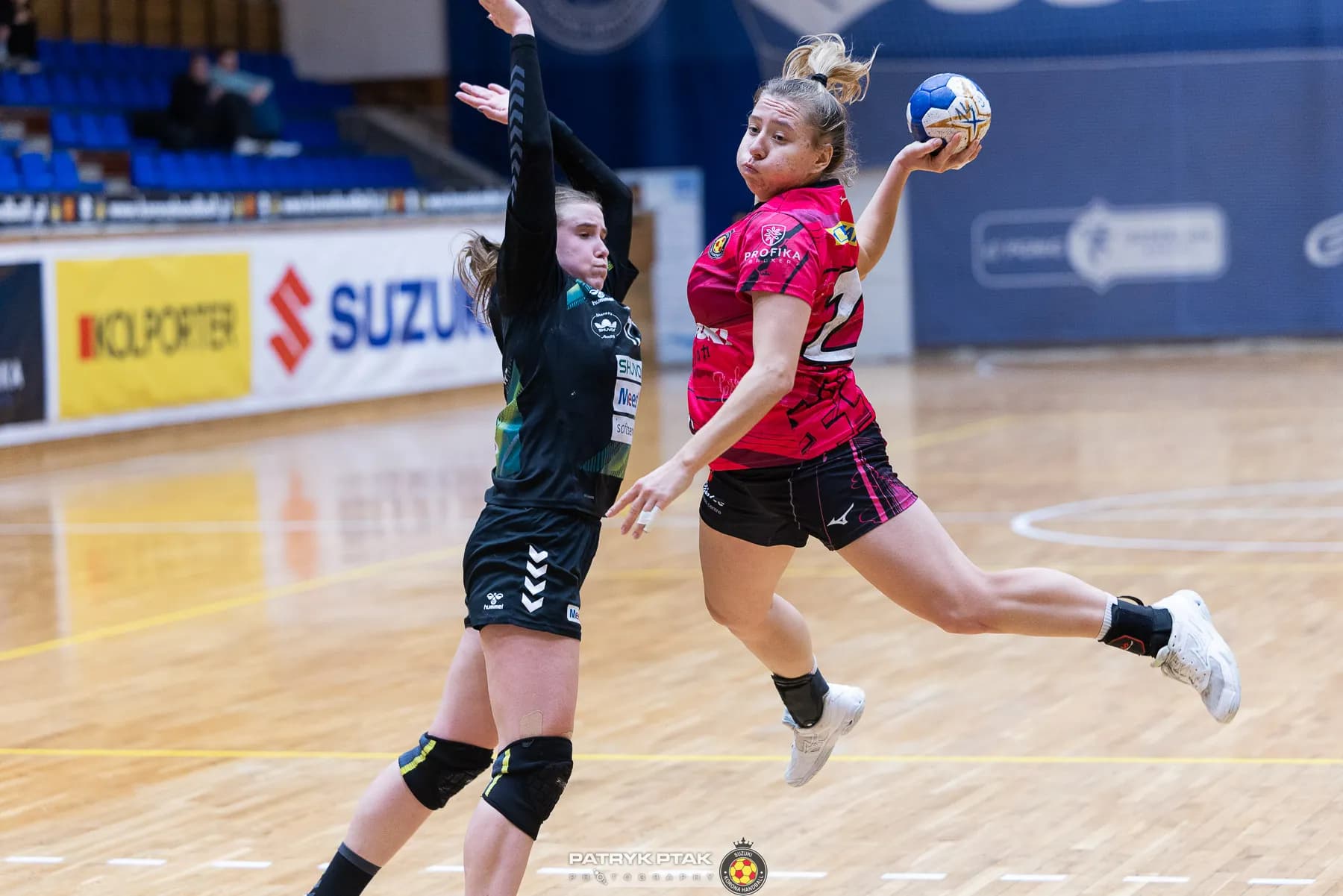 Galeria z meczu Suzuki Korona Handball Kielce – Galiczanka Lwów  fot. Patryk Ptak. Dziękujemy