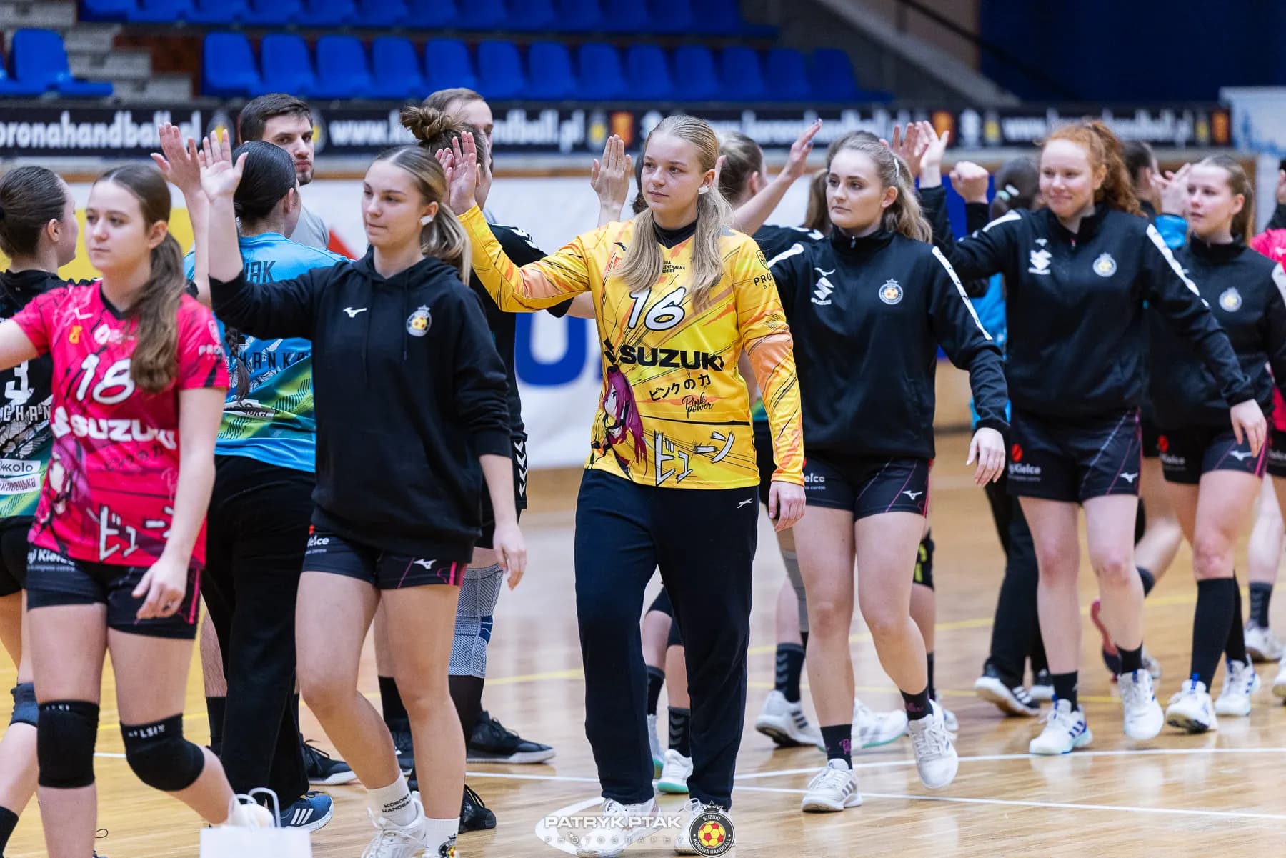 Galeria z meczu Suzuki Korona Handball Kielce – Galiczanka Lwów  fot. Patryk Ptak. Dziękujemy