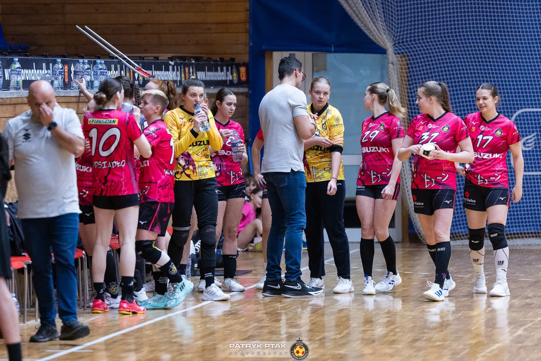 Galeria z meczu Suzuki Korona Handball Kielce – Galiczanka Lwów  fot. Patryk Ptak. Dziękujemy