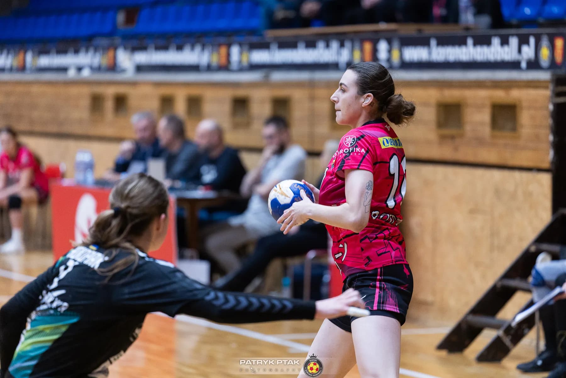 Galeria z meczu Suzuki Korona Handball Kielce – Galiczanka Lwów  fot. Patryk Ptak. Dziękujemy