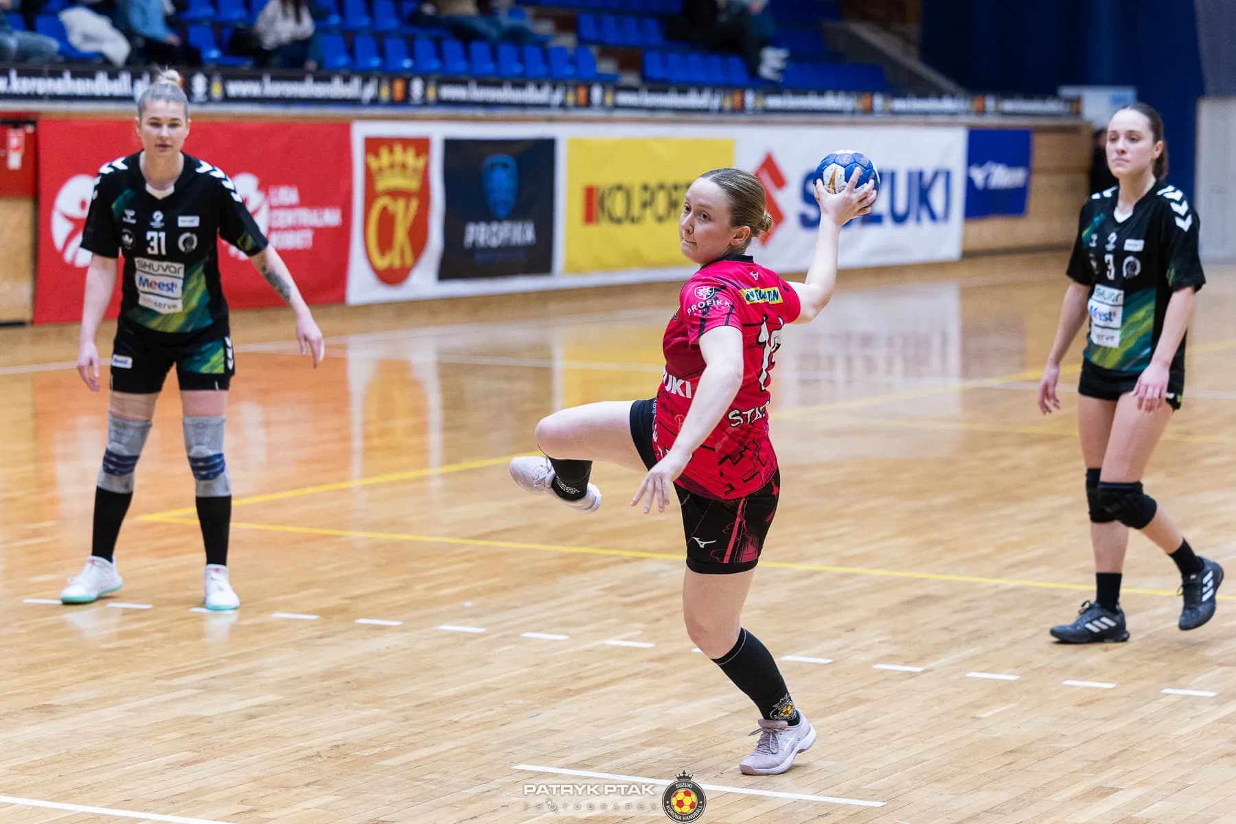 Galeria z meczu Suzuki Korona Handball Kielce – Galiczanka Lwów  fot. Patryk Ptak. Dziękujemy