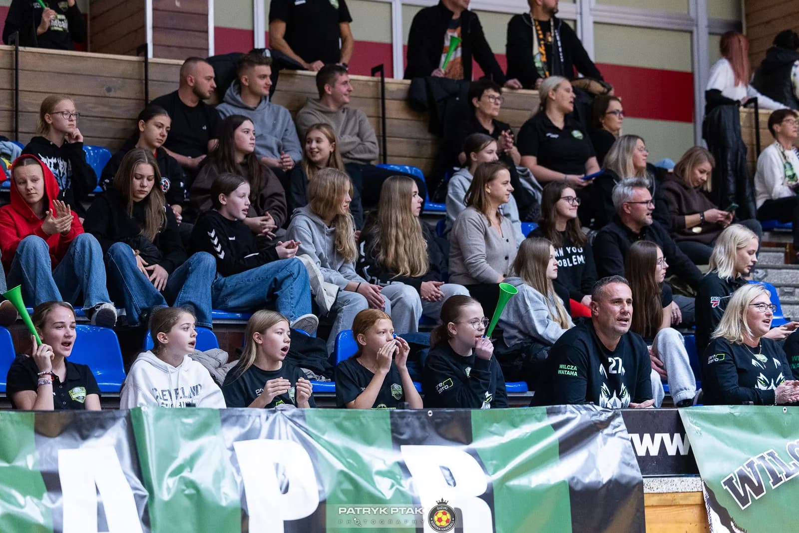 Galeria zdjęć z meczu Suzuki Korona Handball -Elmas-KPS APR Radom,   📷fot. Patryk Ptak