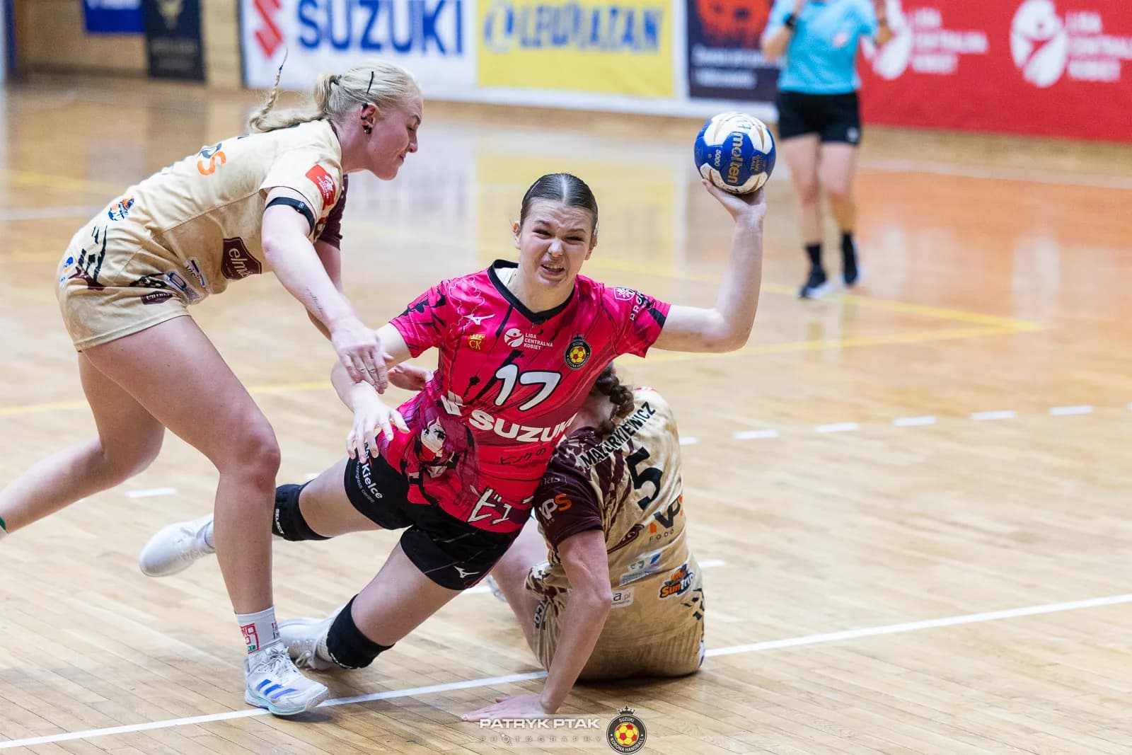 Galeria zdjęć z meczu Suzuki Korona Handball -Elmas-KPS APR Radom,   📷fot. Patryk Ptak