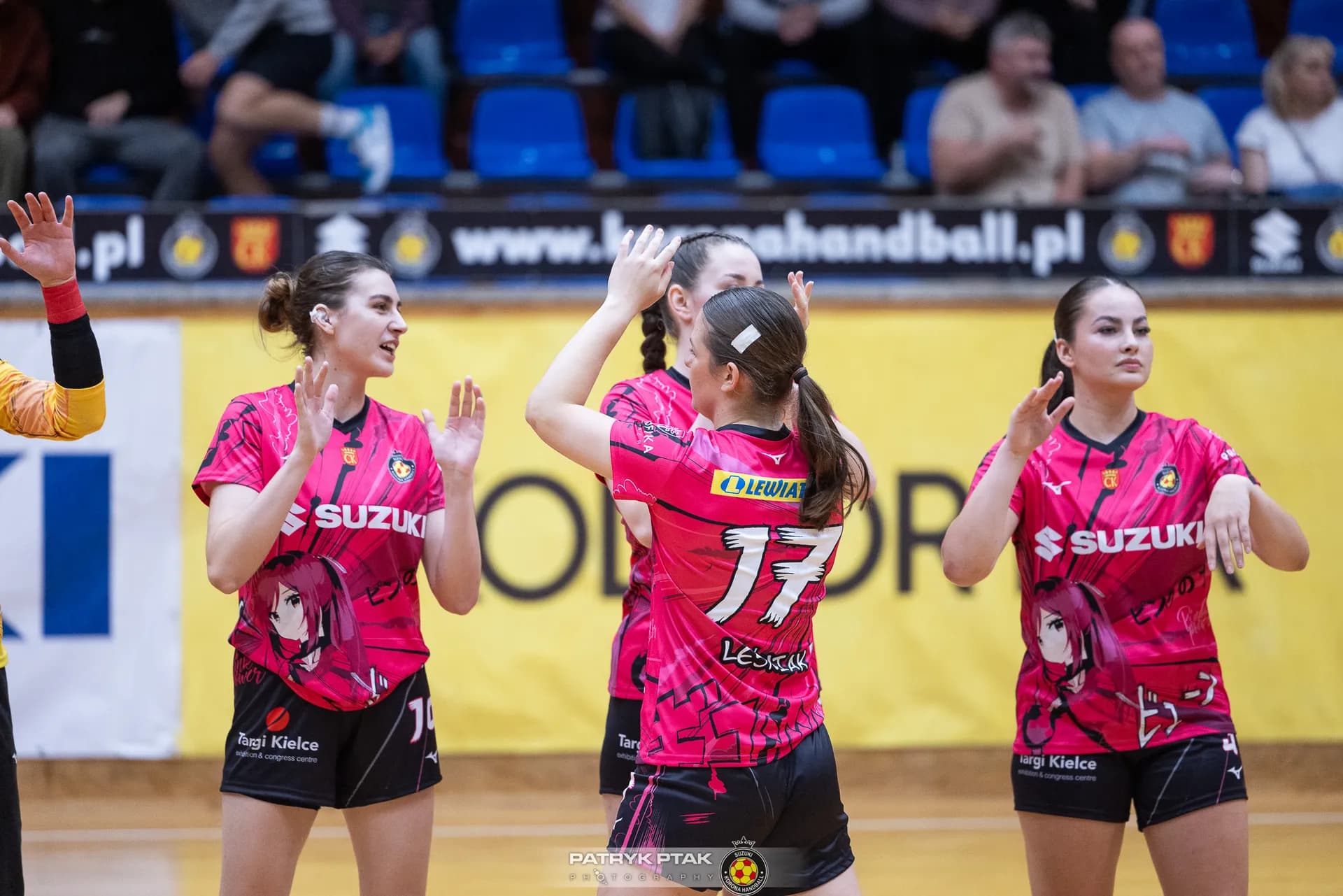 Suzuki Korona Handball Kielce vs UKS Dziewiątka Legnica