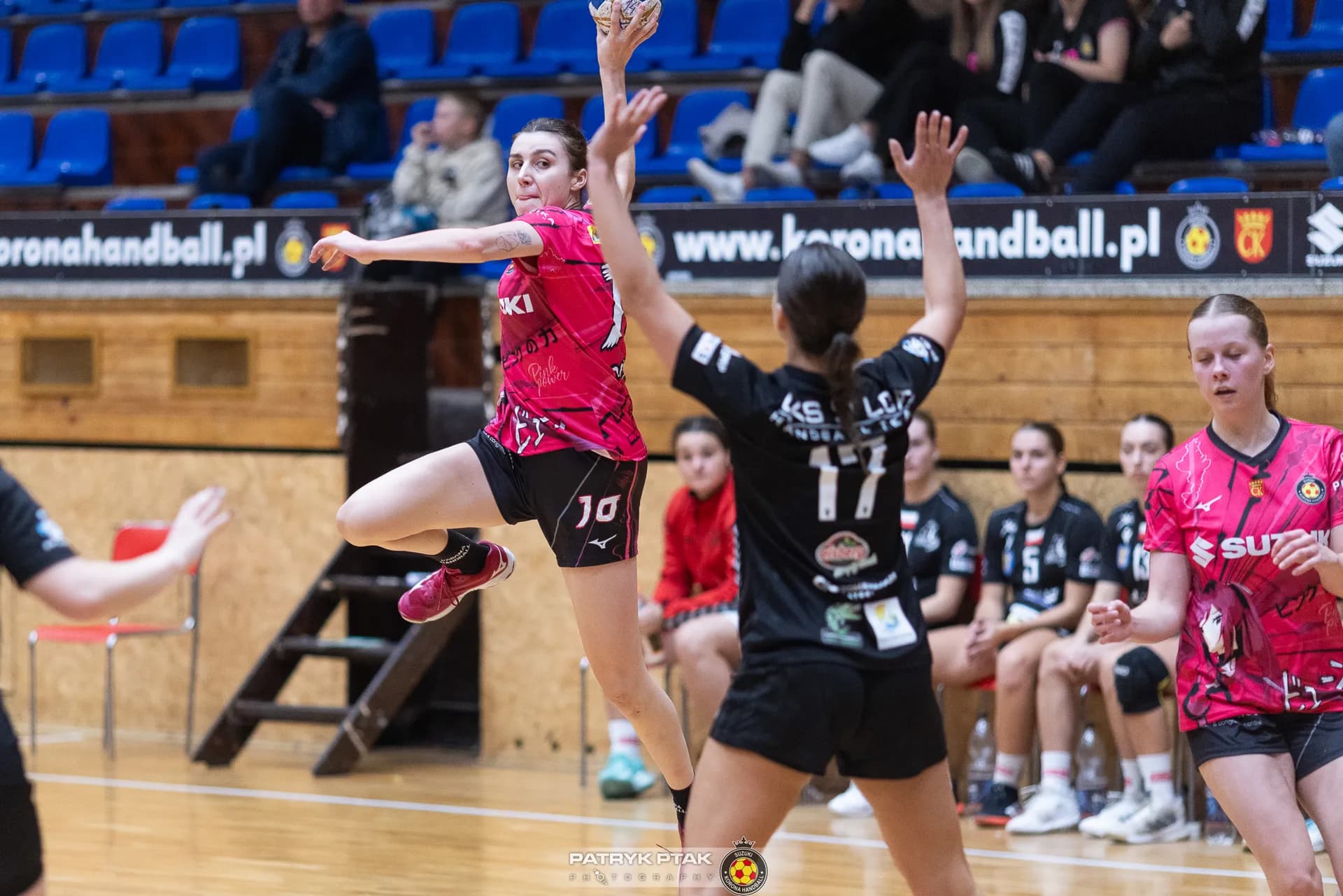 Suzuki Korona Handball Kielce vs UKS Dziewiątka Legnica