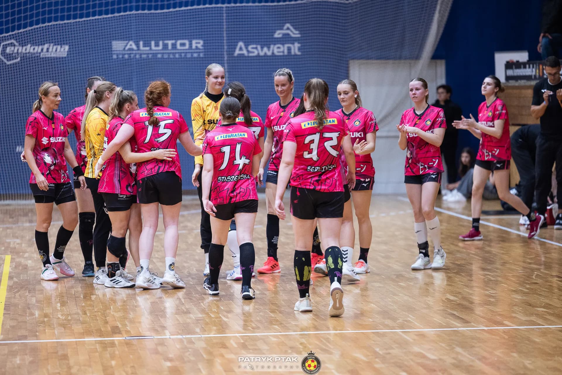 Suzuki Korona Handball Kielce vs UKS Dziewiątka Legnica