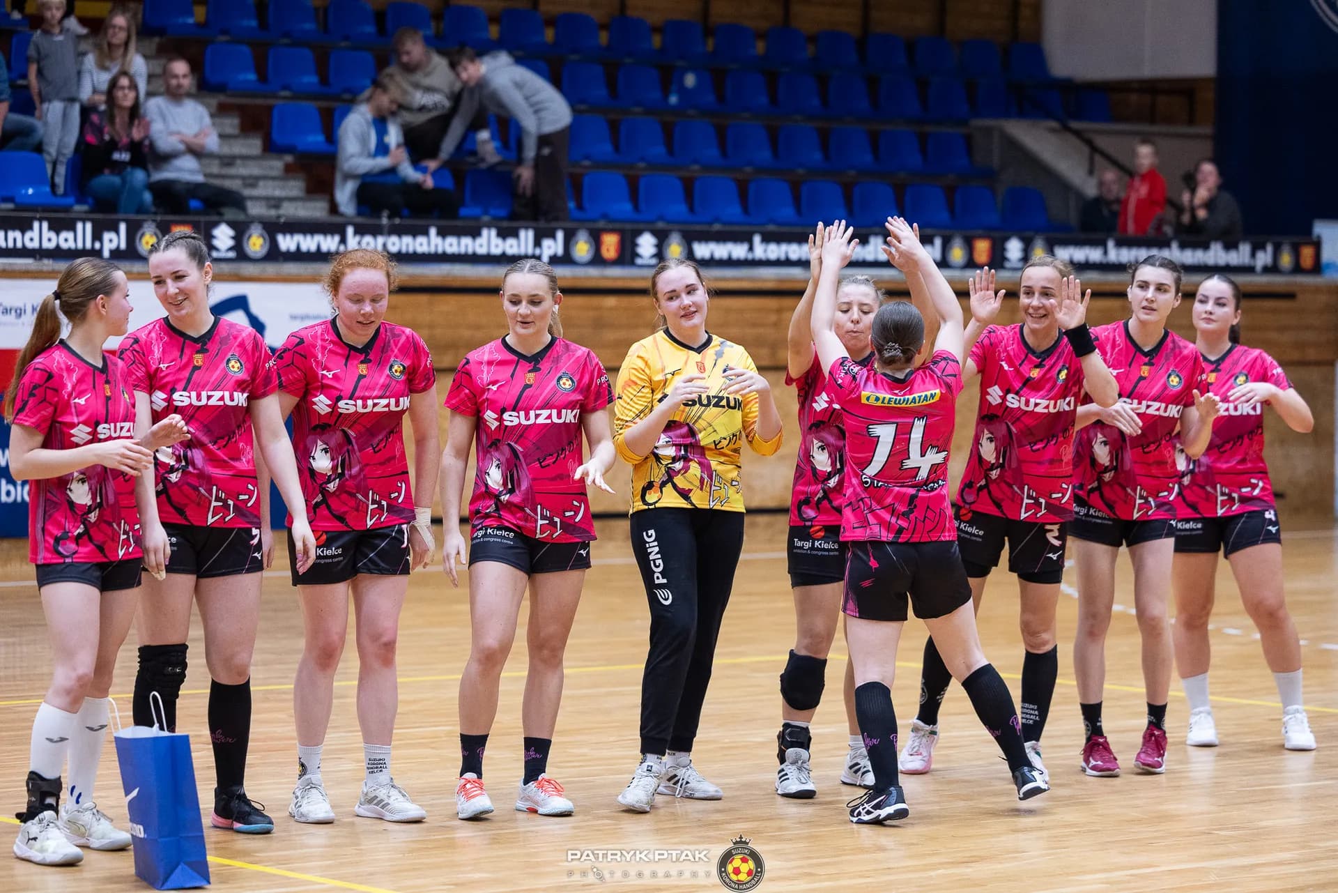 Suzuki Korona Handball Kielce vs UKS Dziewiątka Legnica