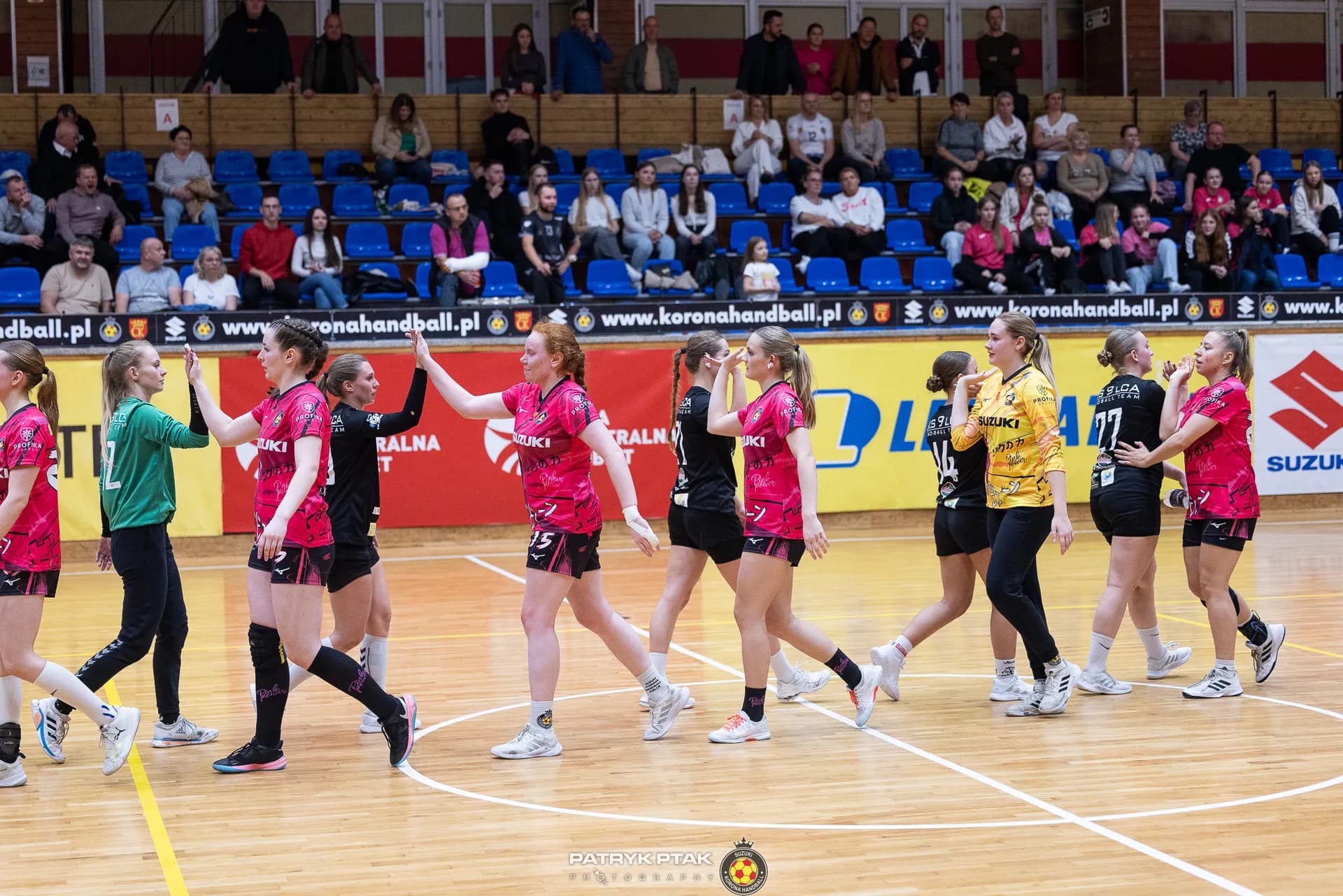 Suzuki Korona Handball Kielce vs UKS Dziewiątka Legnica
