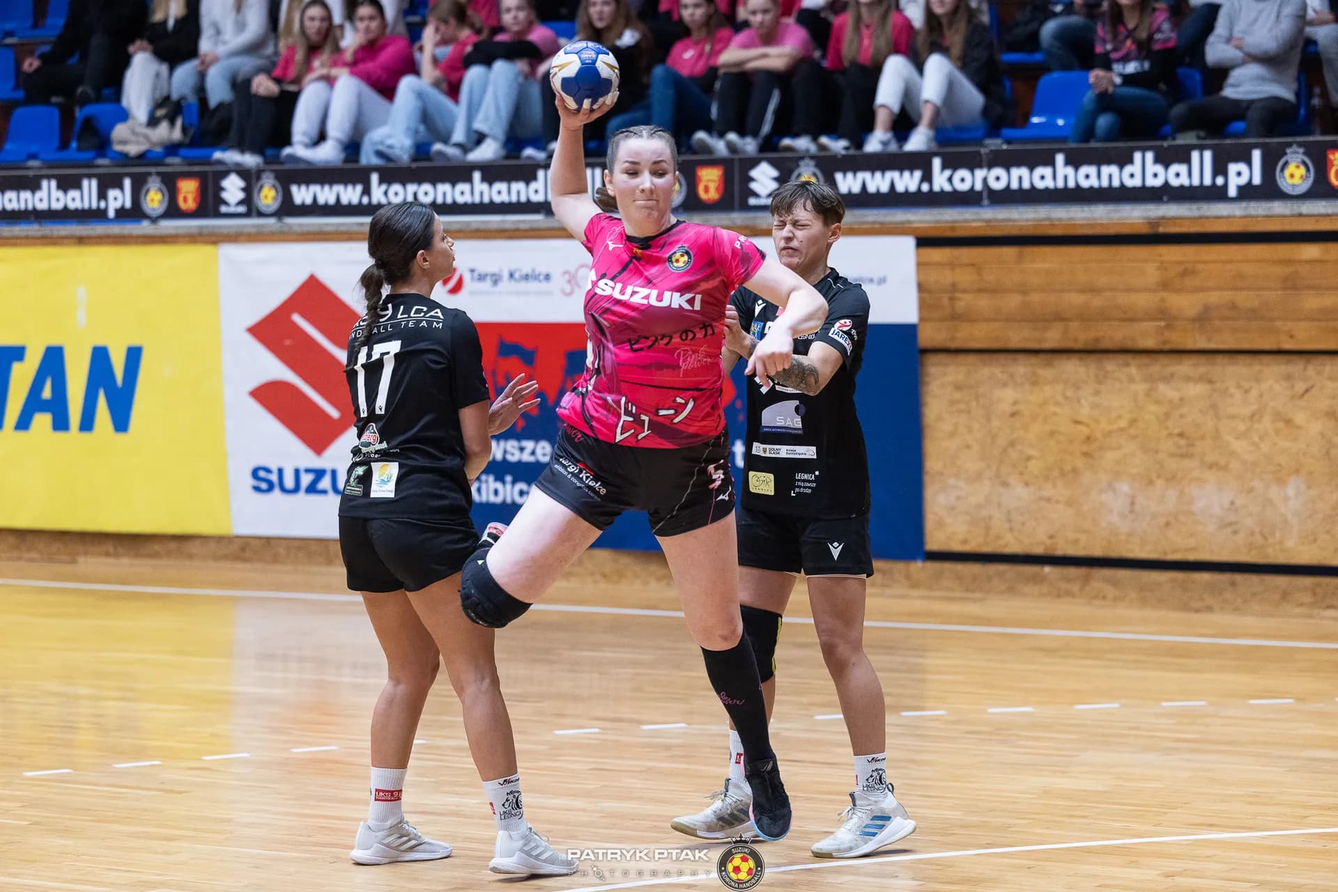 Suzuki Korona Handball Kielce vs UKS Dziewiątka Legnica