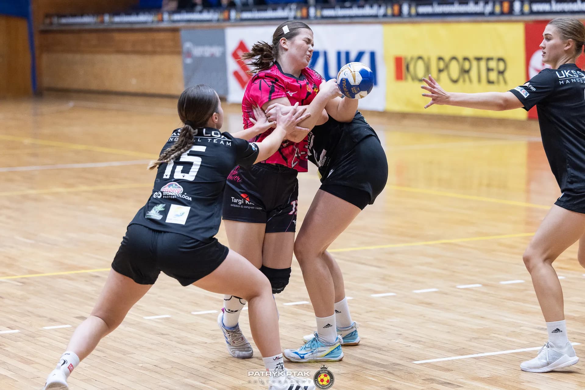 Suzuki Korona Handball Kielce vs UKS Dziewiątka Legnica
