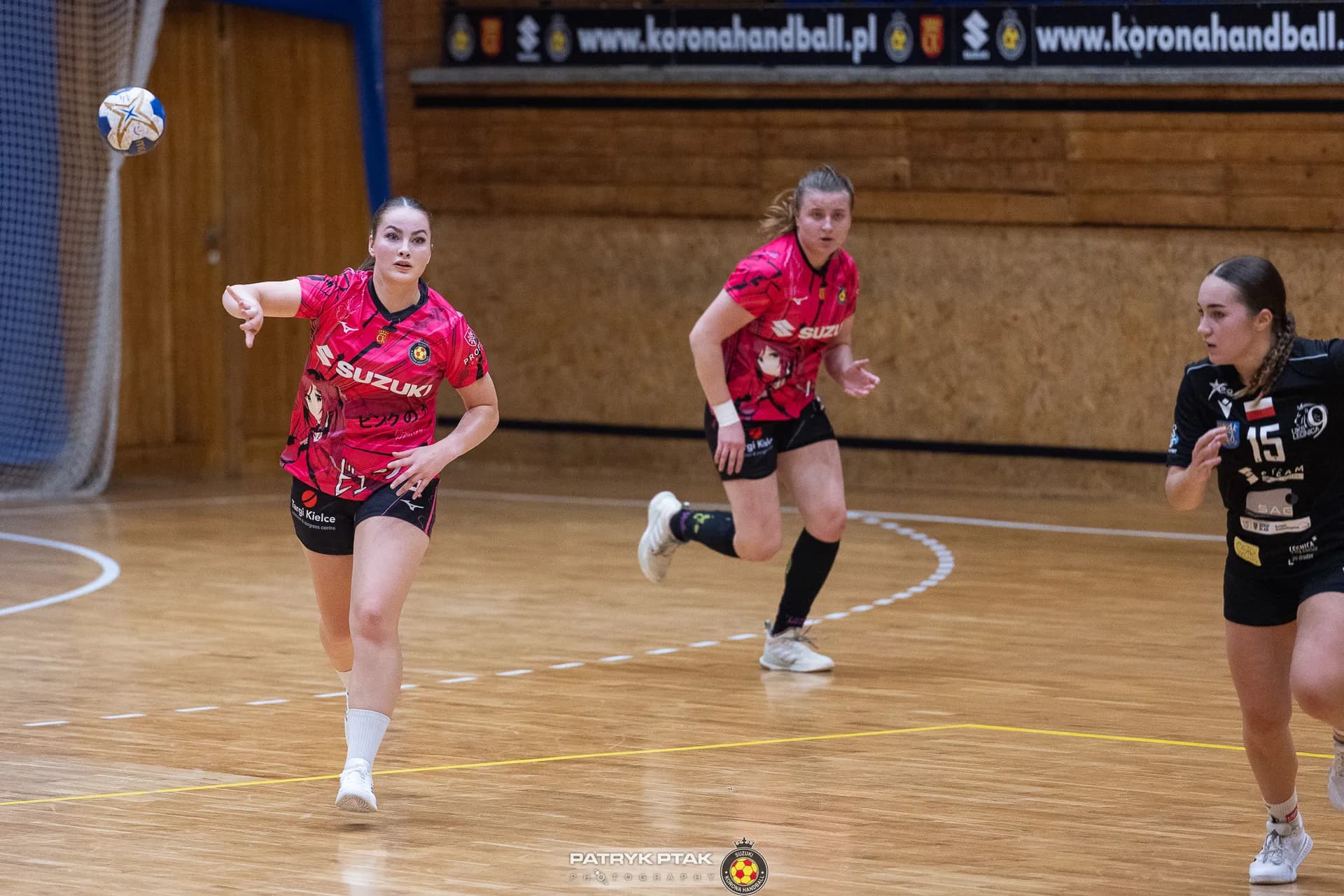 Suzuki Korona Handball Kielce vs UKS Dziewiątka Legnica