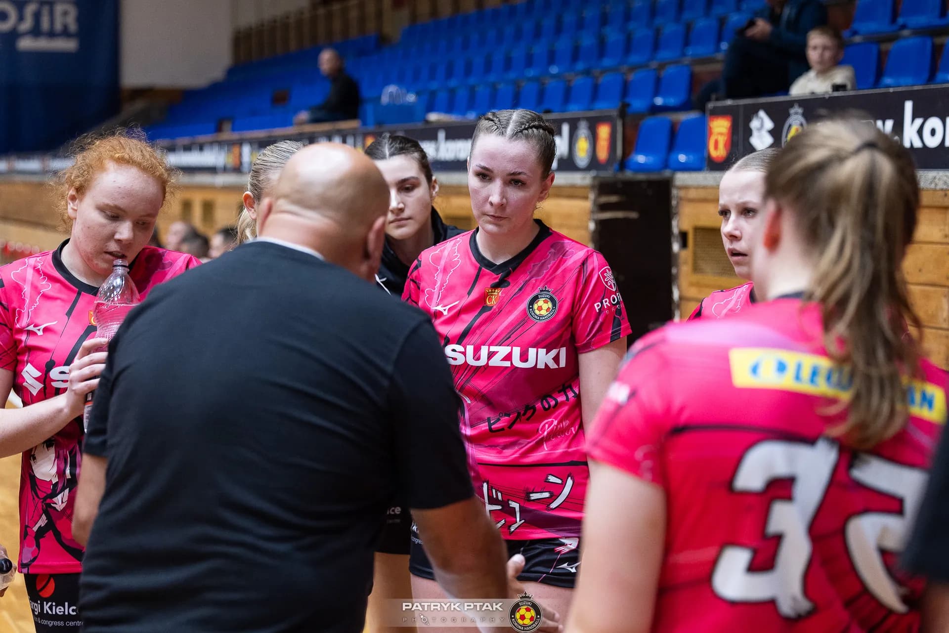 Suzuki Korona Handball Kielce vs UKS Dziewiątka Legnica