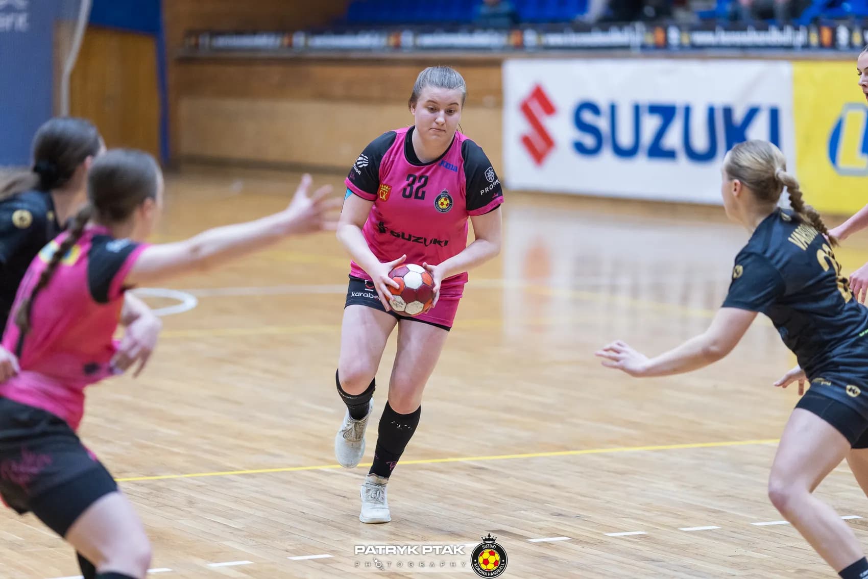 Suzuki Korona Handball Kielce vs UKS Varsovia Warszawa