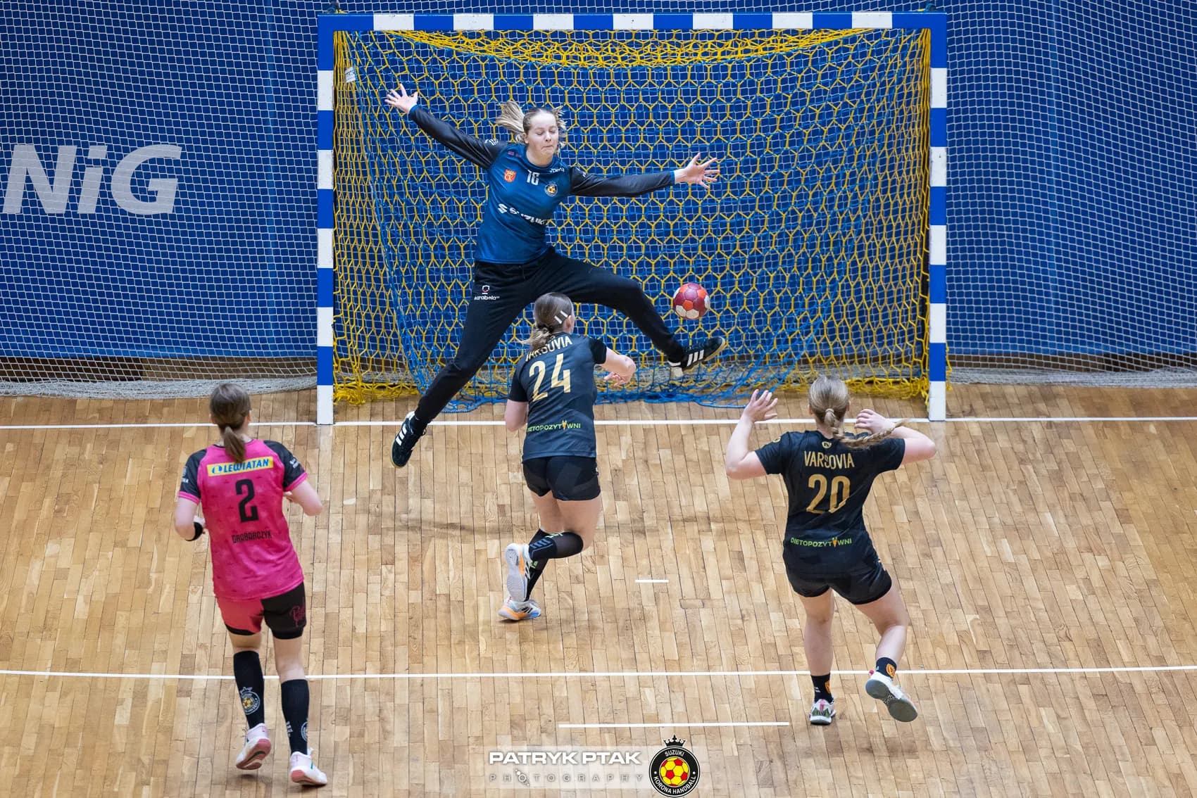 Suzuki Korona Handball Kielce vs UKS Varsovia Warszawa