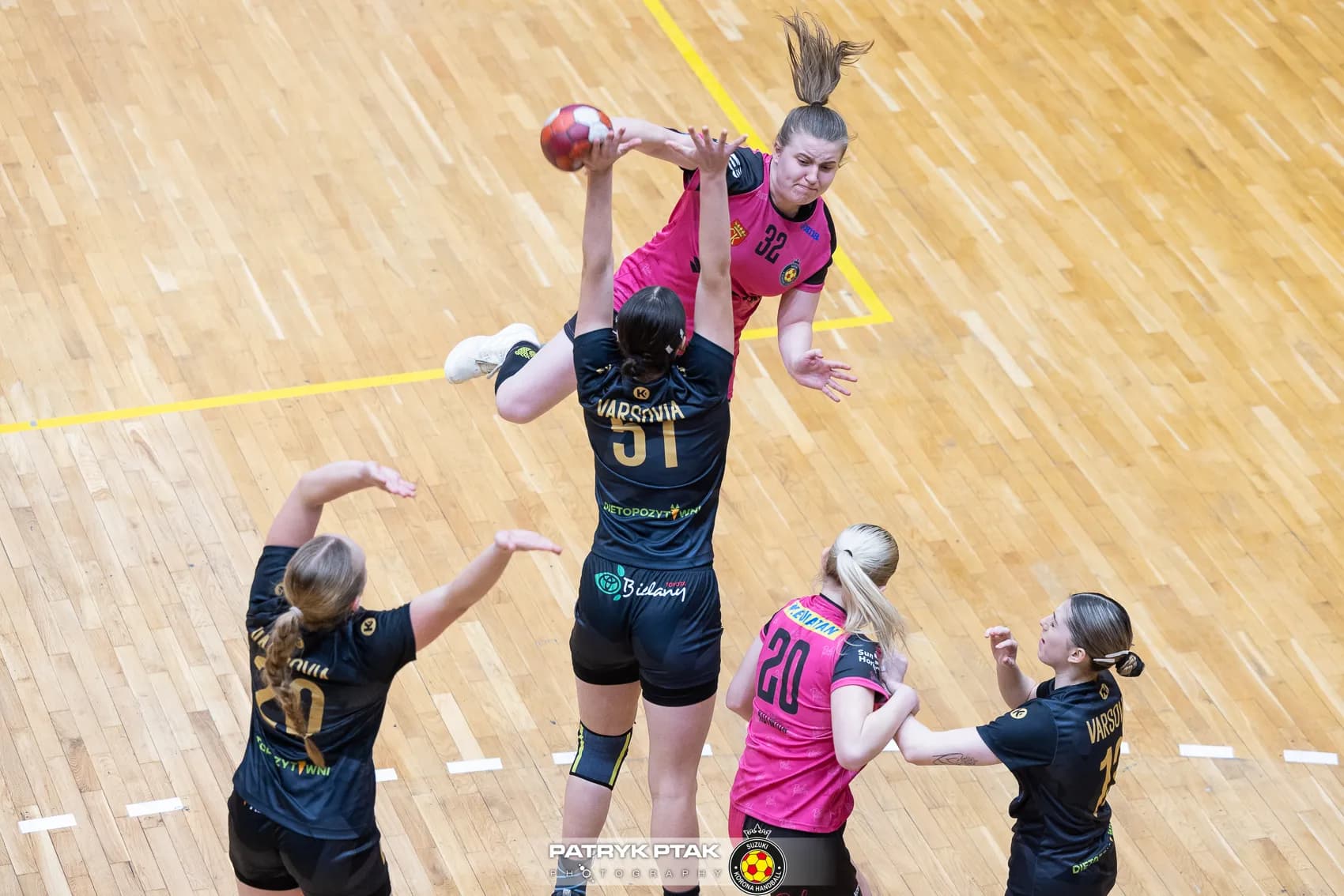 Suzuki Korona Handball Kielce vs UKS Varsovia Warszawa