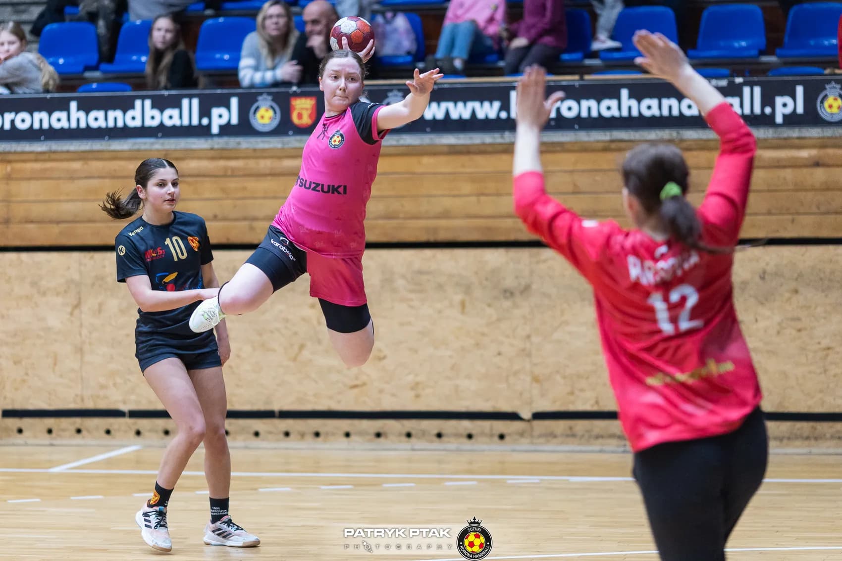 Suzuki Korona Handball Kielce vs UKS Varsovia Warszawa