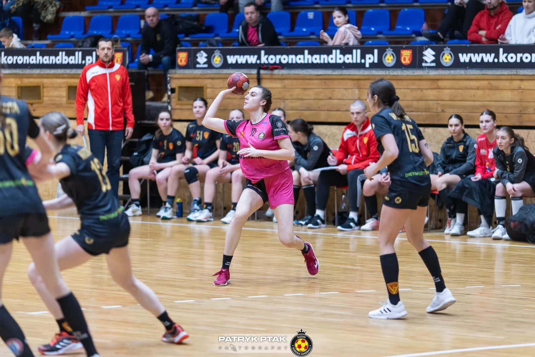 Suzuki Korona Handball Kielce vs UKS Varsovia Warszawa