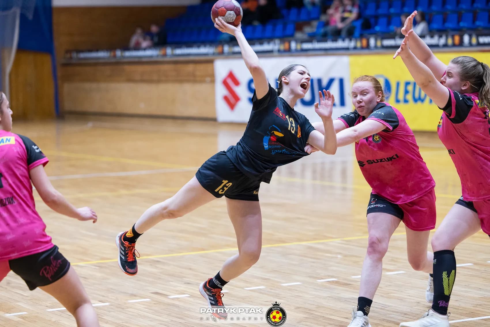 Suzuki Korona Handball Kielce vs UKS Varsovia Warszawa