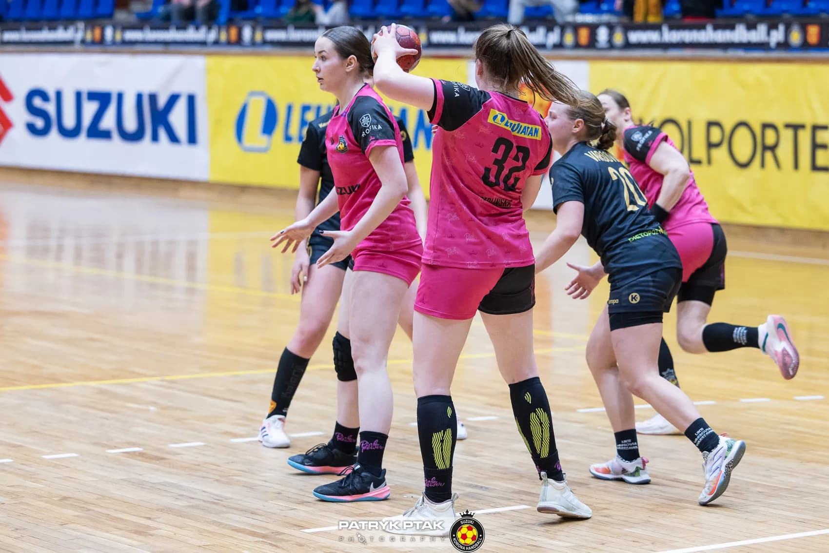 Suzuki Korona Handball Kielce vs UKS Varsovia Warszawa