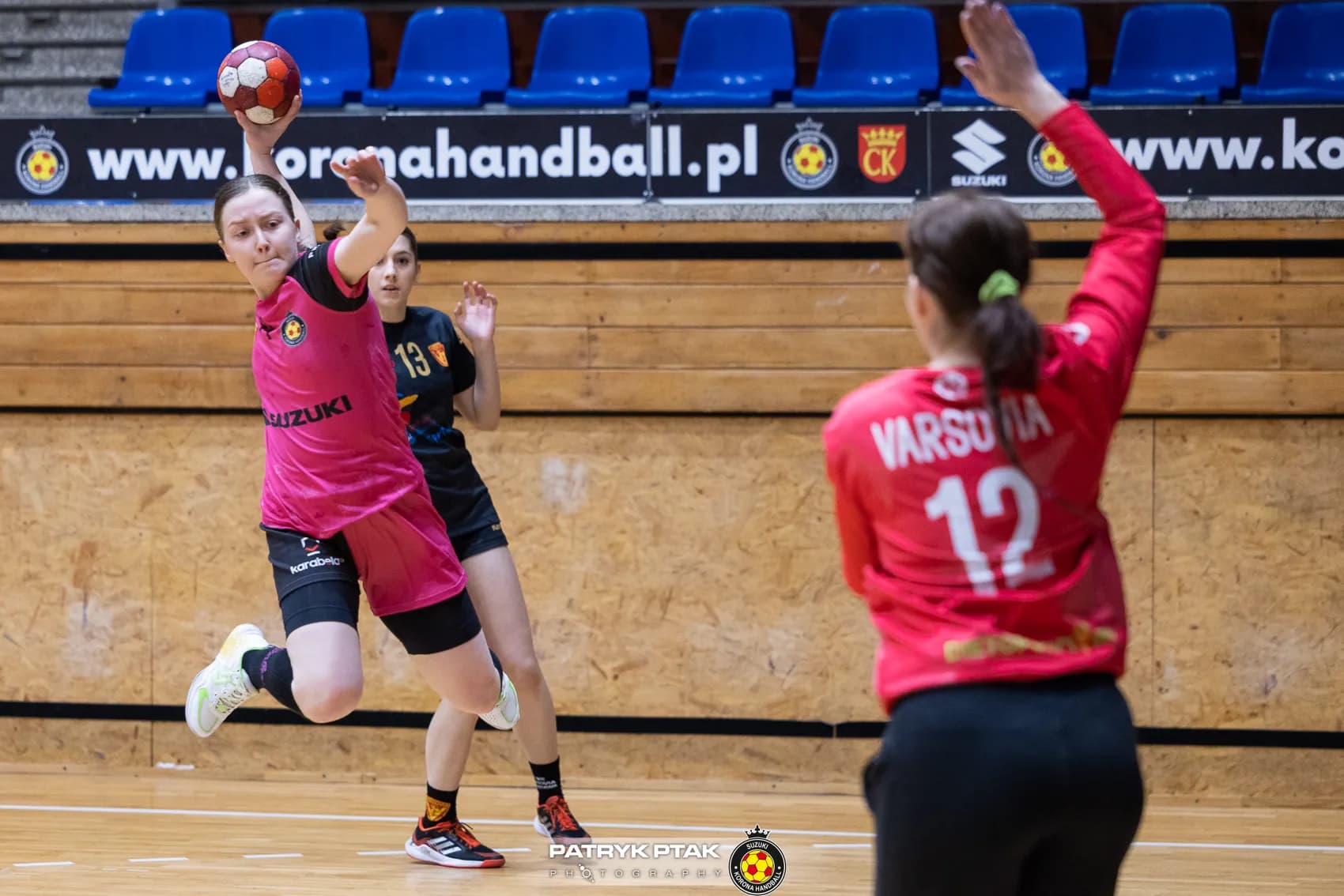 Suzuki Korona Handball Kielce vs UKS Varsovia Warszawa