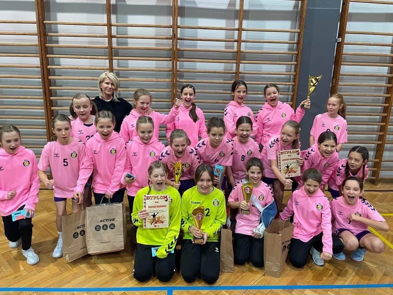 Dominacja Suzuki Korony Handball Kielce w Turnieju Mikołajkowym
