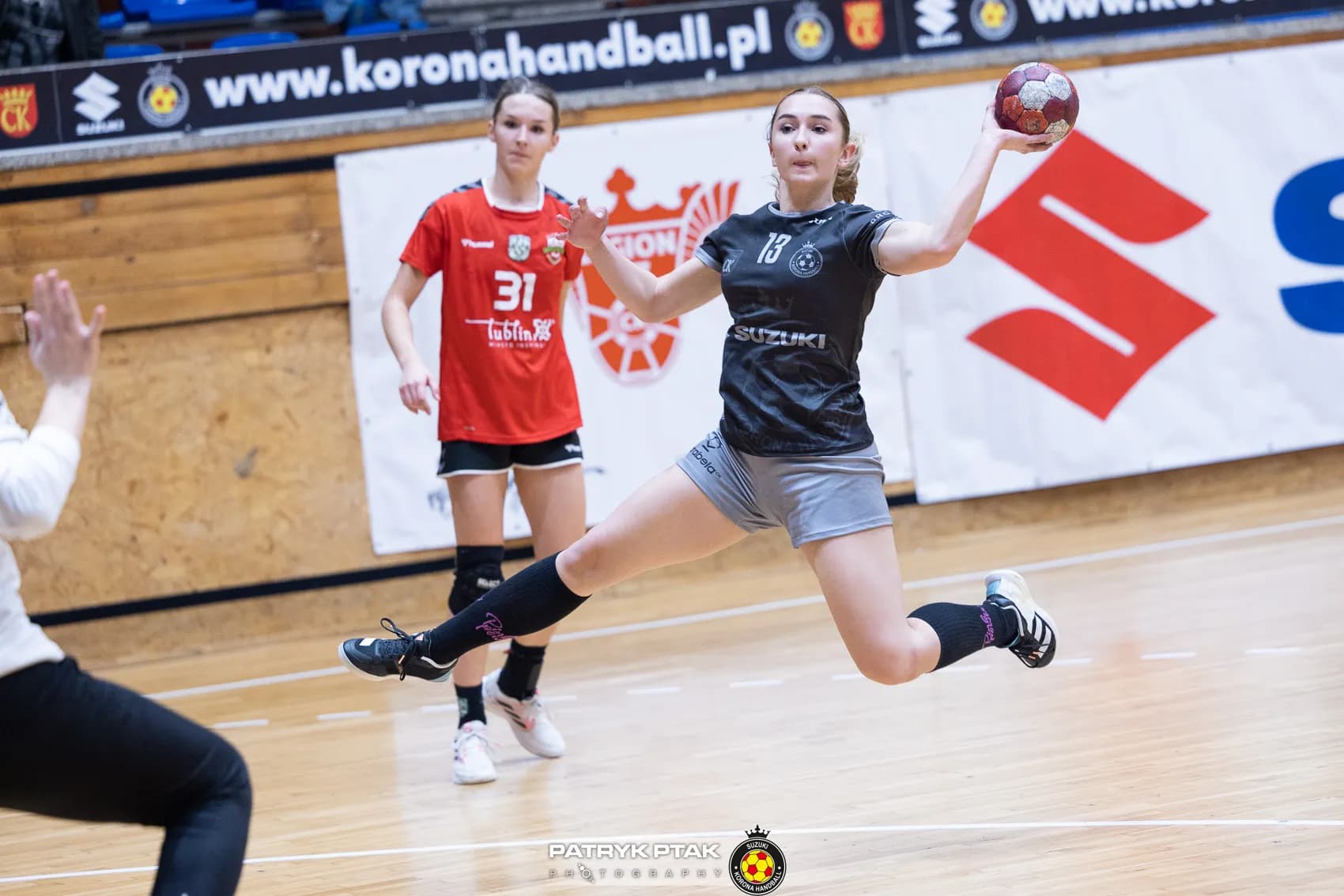 Suzuki Korona Handball znów wygrała i awansowała na pozycję lidera