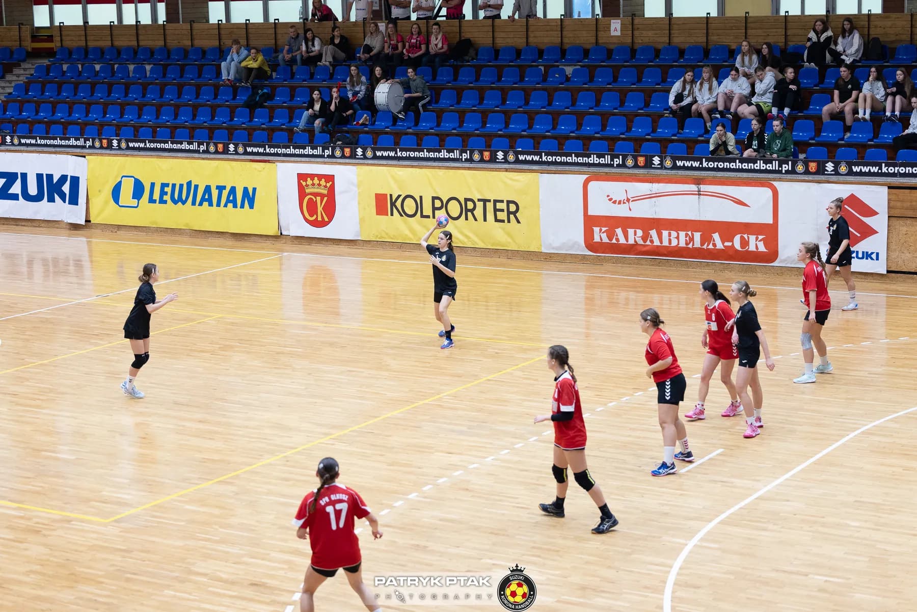 Juniorki młodsze: Korona Handbal Kielce vs. SPR Olkusz