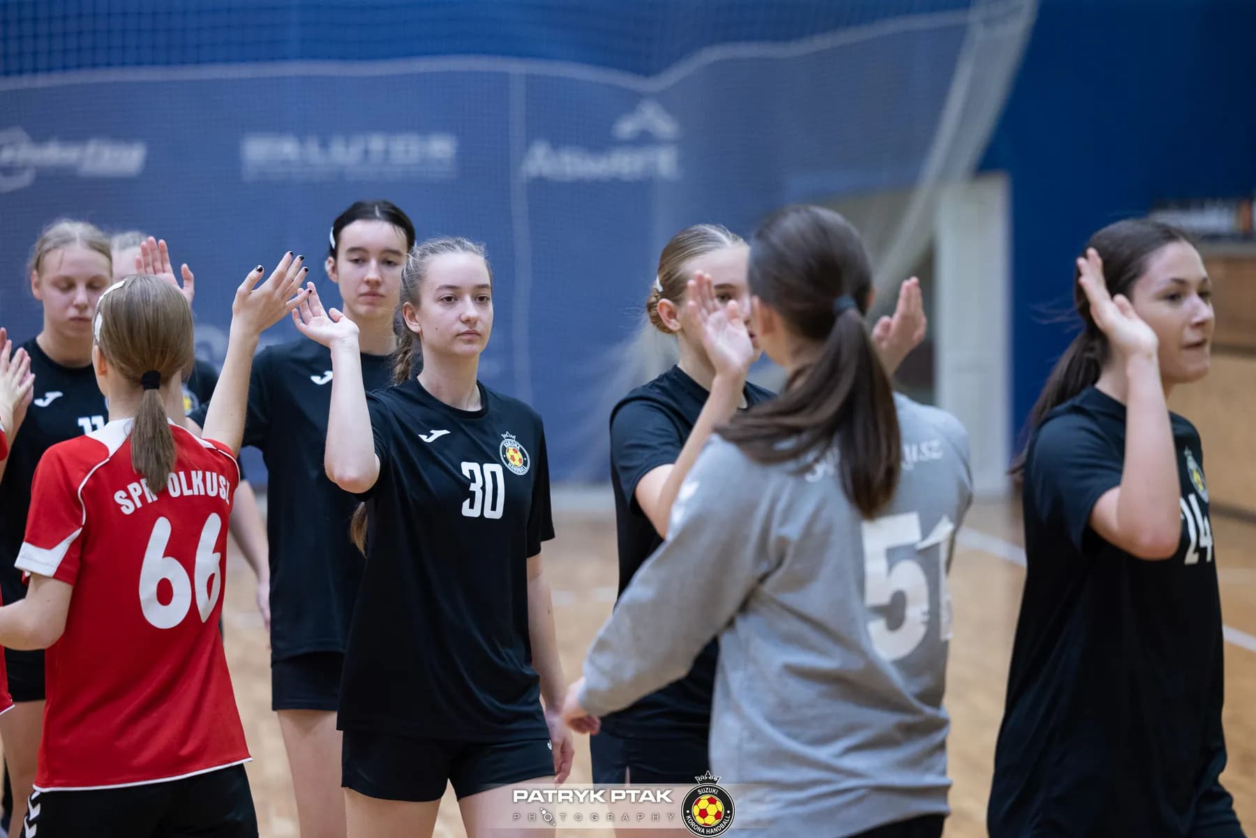 Juniorki młodsze: Korona Handbal Kielce vs. SPR Olkusz