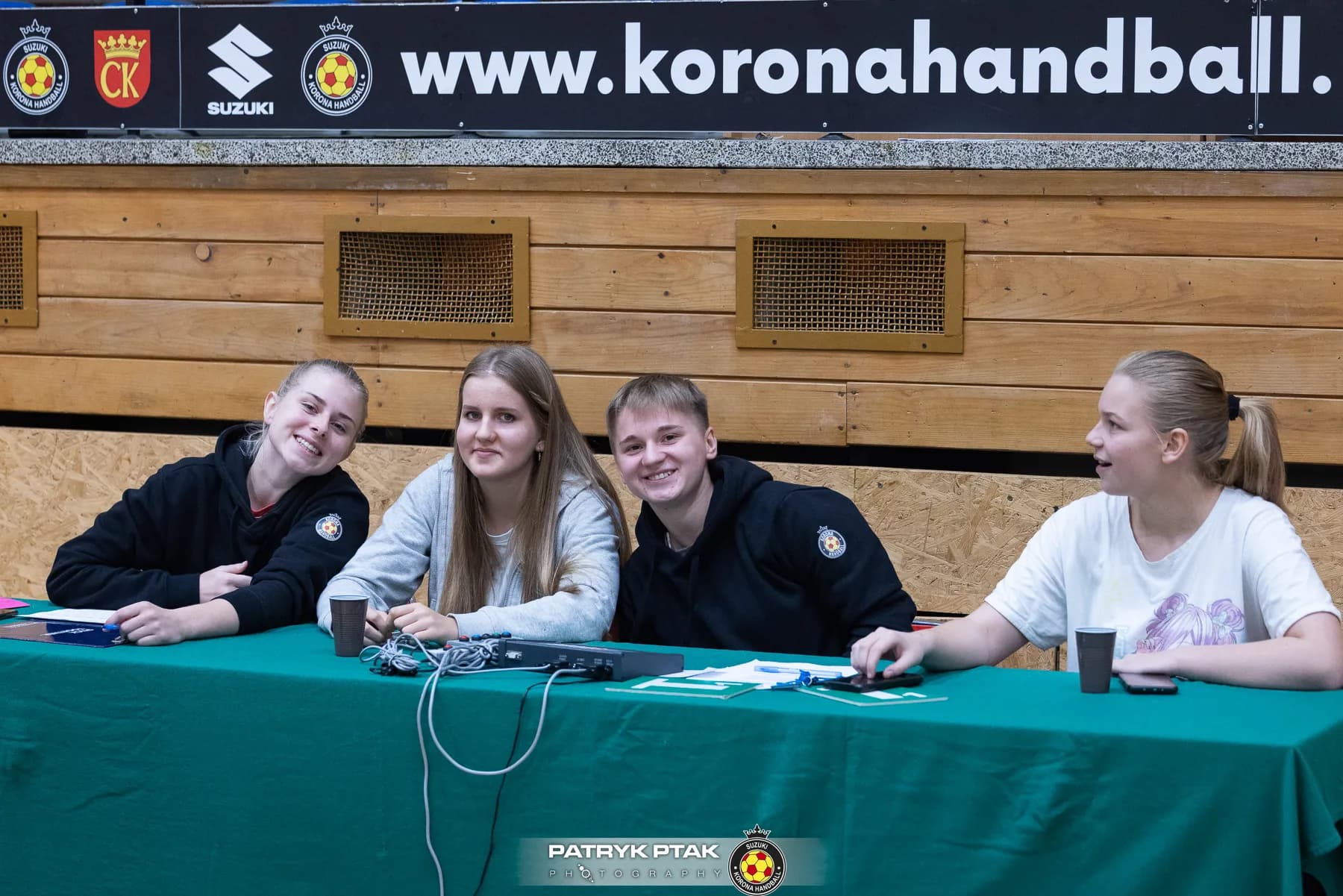 Juniorki młodsze: Korona Handbal Kielce vs. SPR Olkusz