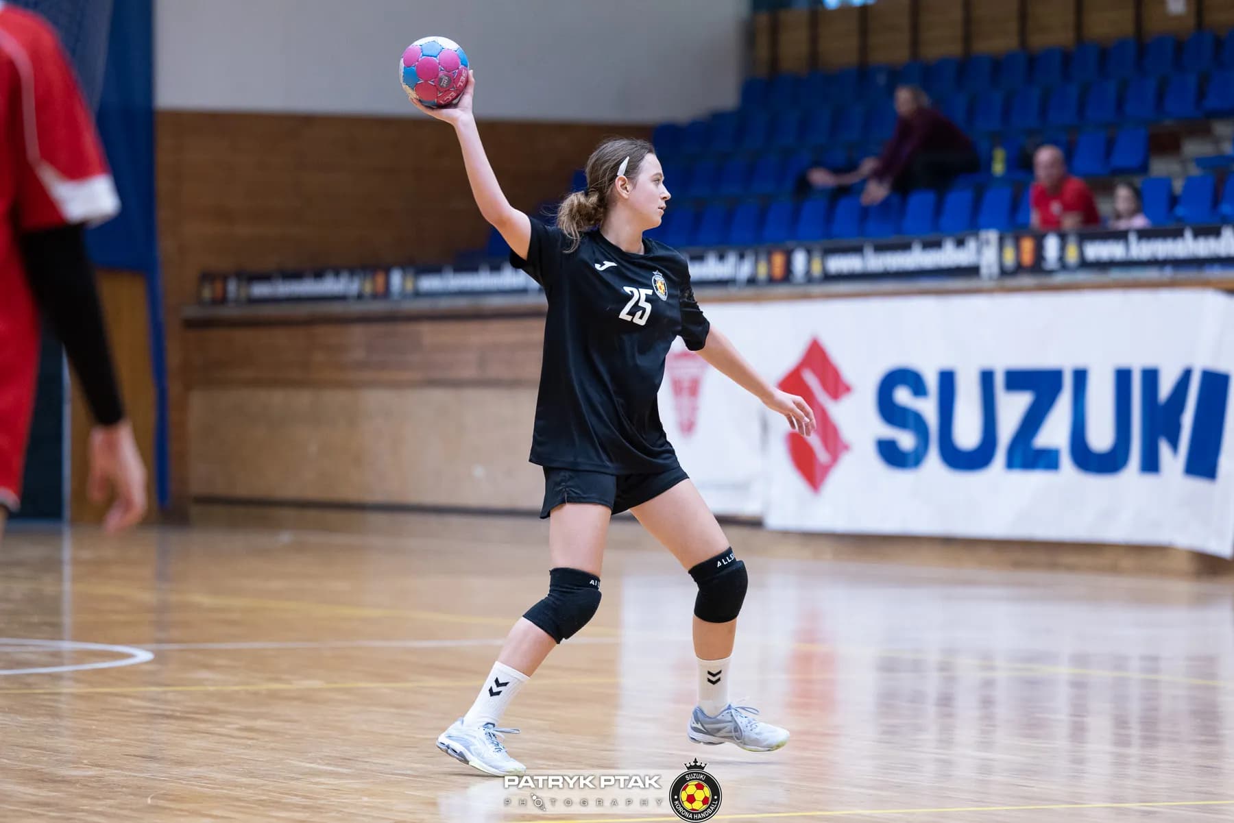 Juniorki młodsze: Korona Handbal Kielce vs. SPR Olkusz
