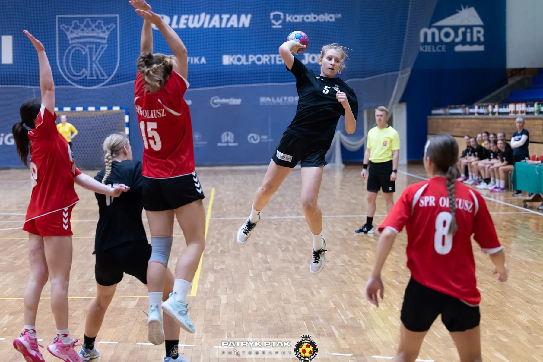 Juniorki młodsze: Korona Handbal Kielce vs. SPR Olkusz