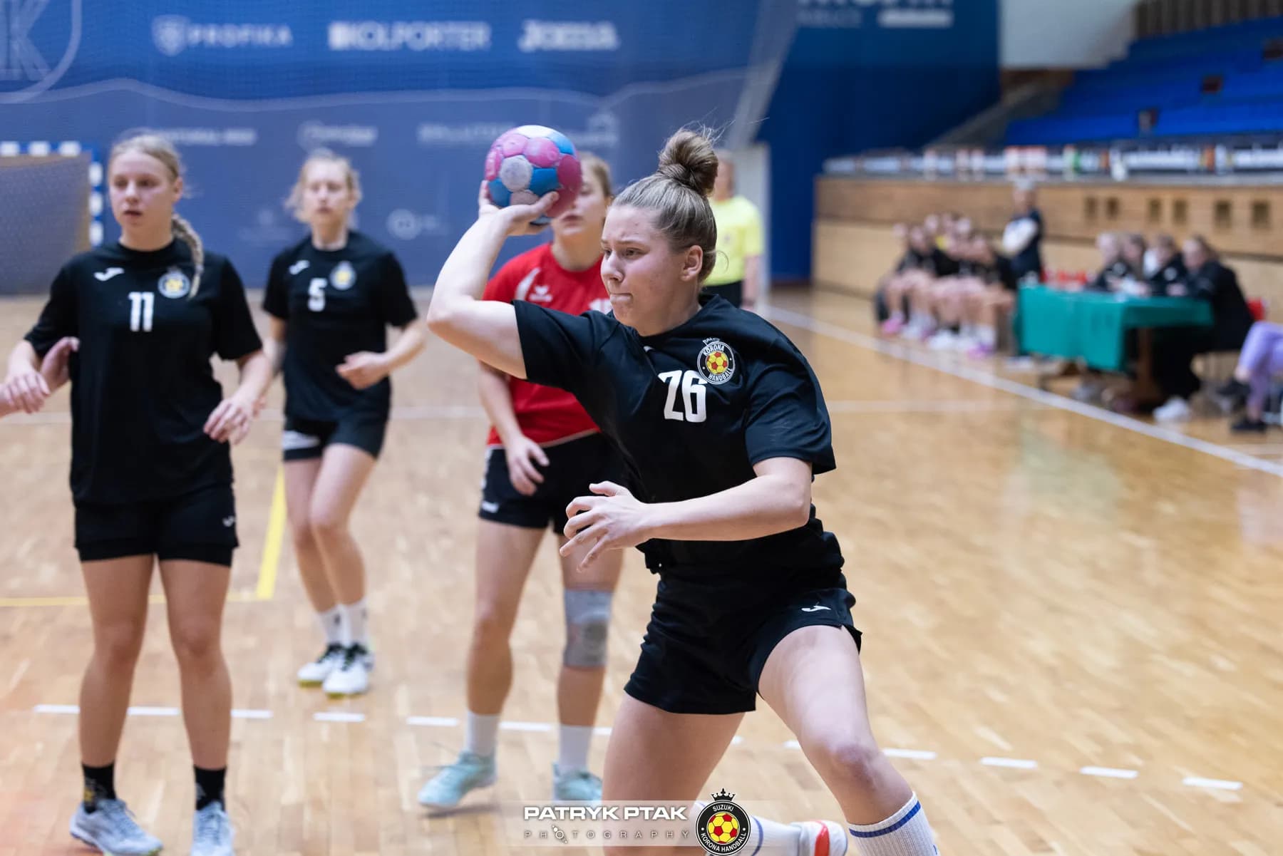 Juniorki młodsze: Korona Handbal Kielce vs. SPR Olkusz