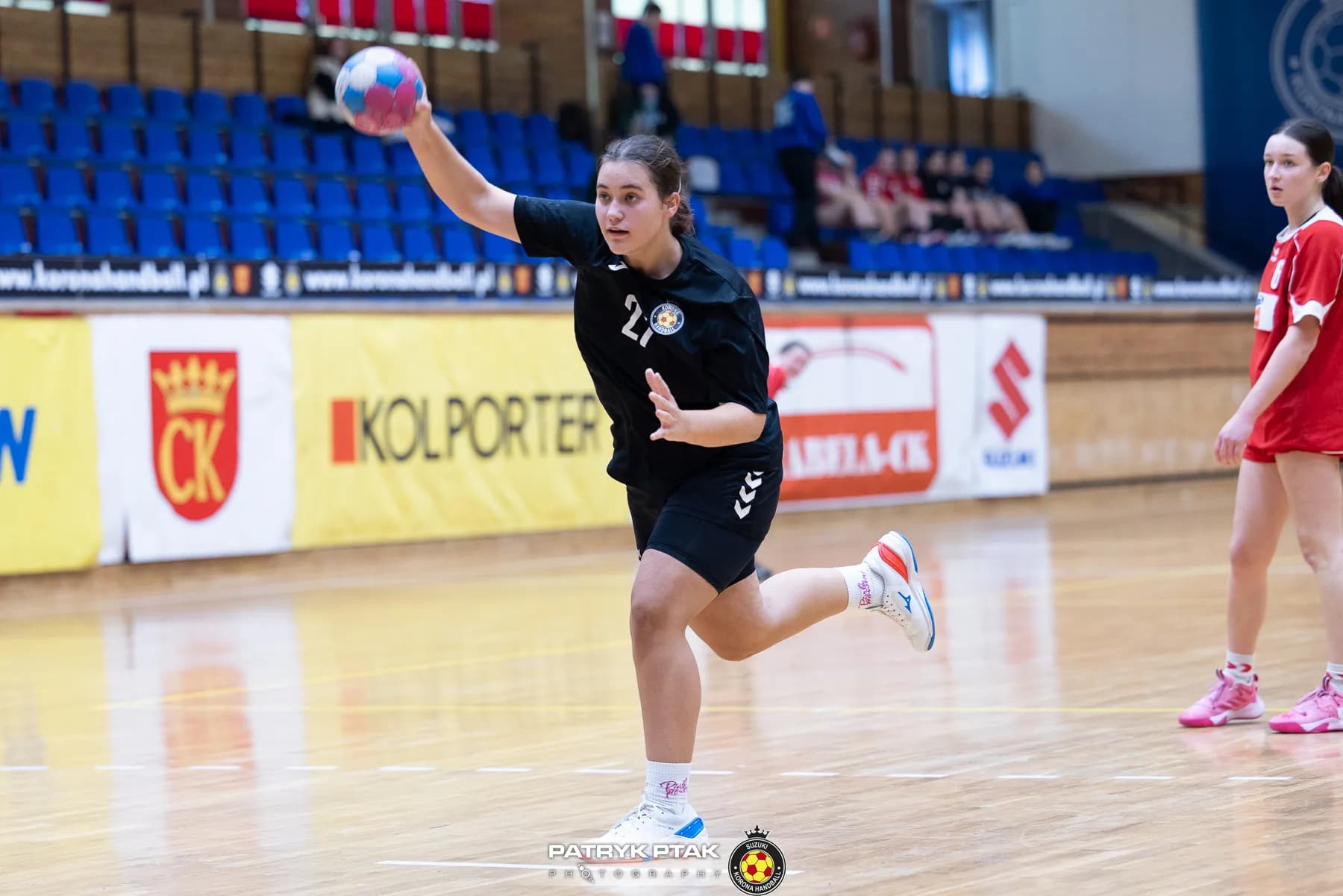 Juniorki młodsze: Korona Handbal Kielce vs. SPR Olkusz