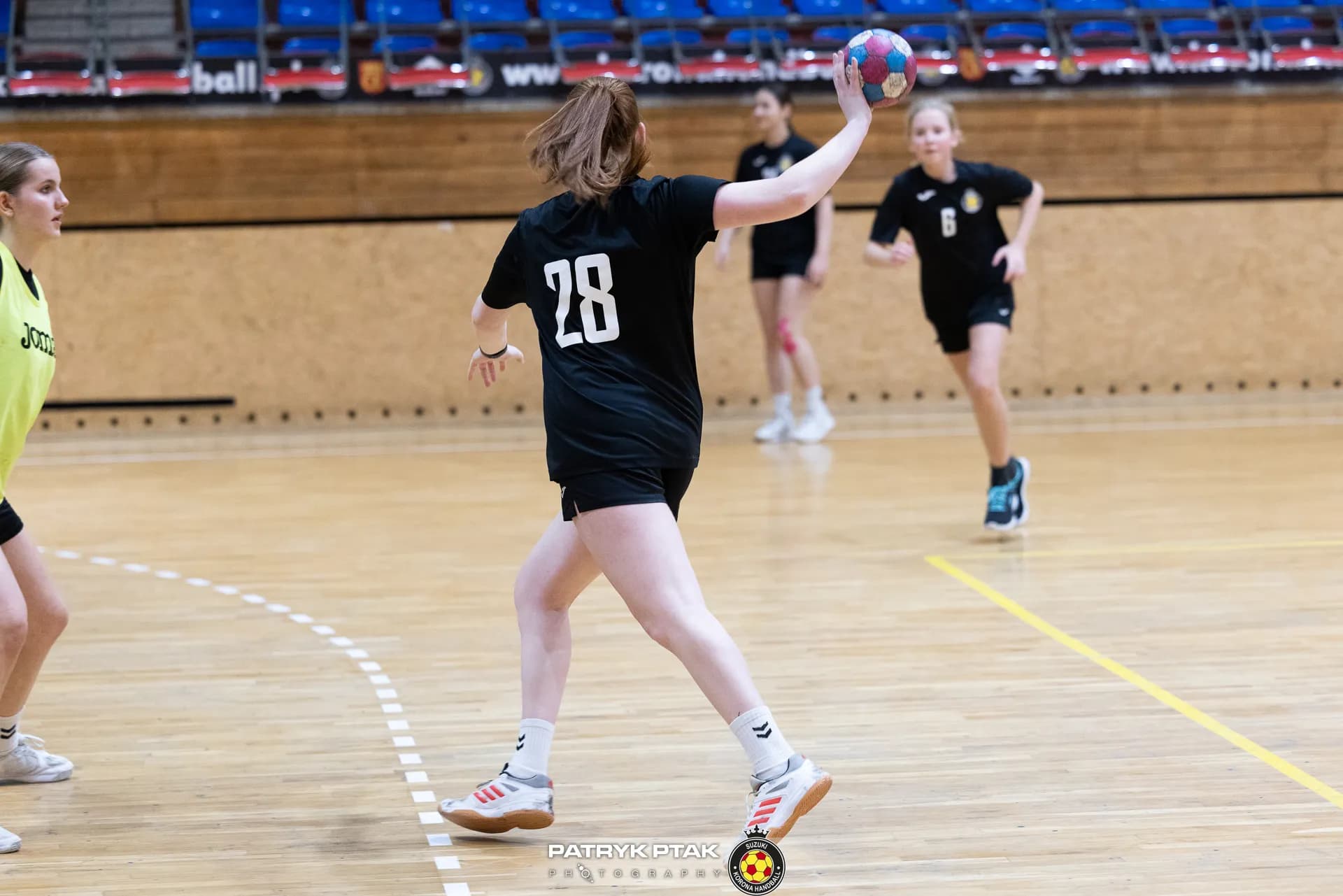 Ferie z piłką ręczną (Juniorki, juniorki młodsze)